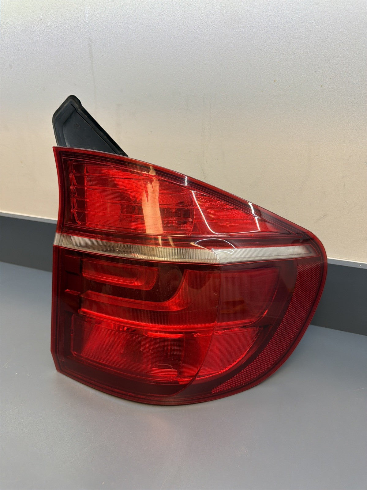 2011-2013 BMW X5 X5M E70 Tail Light Right Passenger side 7227792 OEM