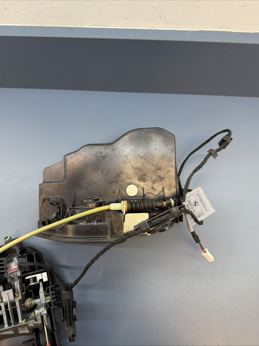 12-15 BMW E84 X1 RIGHT SIDE DOOR LOCK LATCH ACTUATOR 7229460 OEM