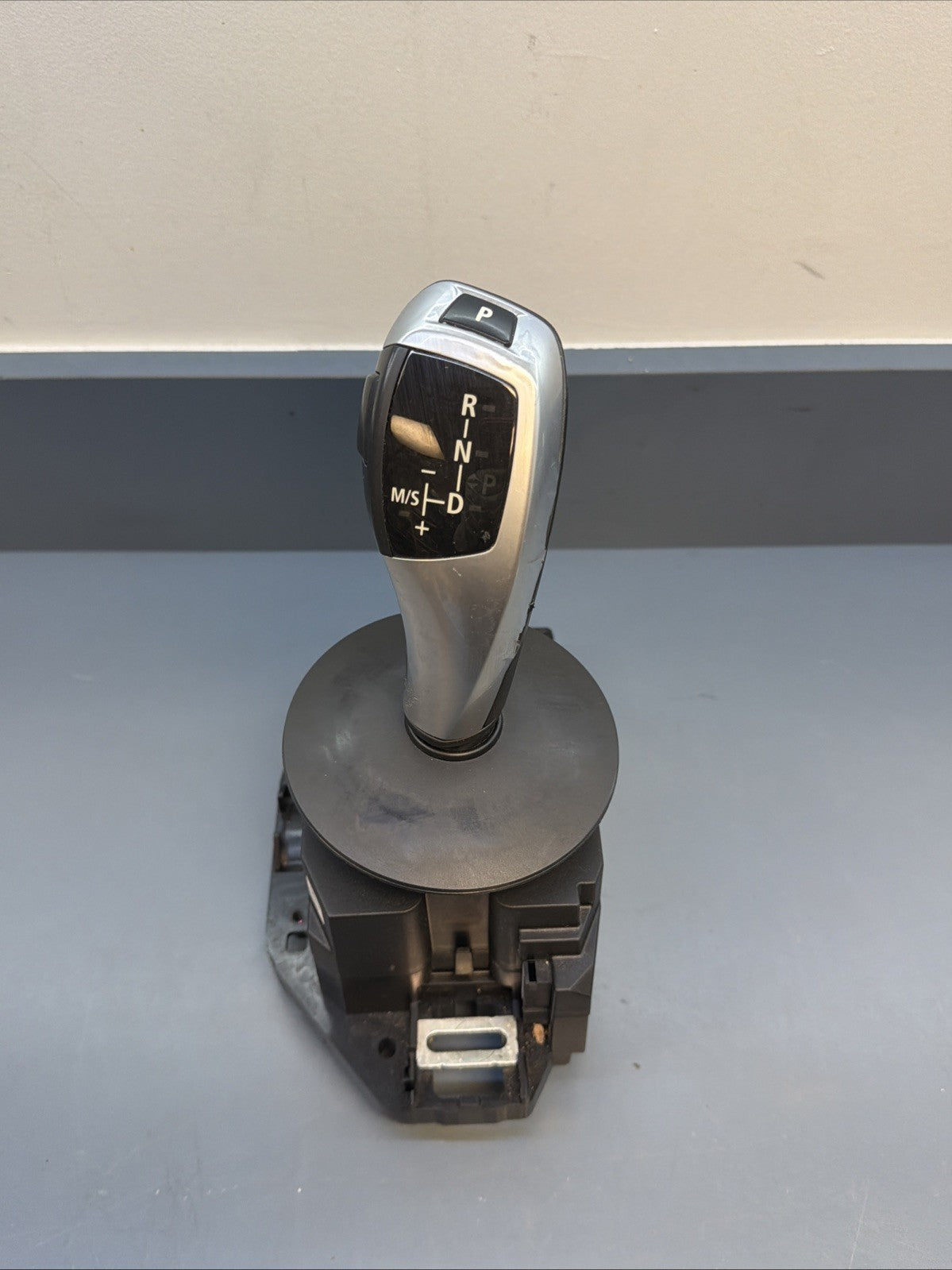 08-10 BMW 528I LCI AUTOMATIC GEAR LEVER FLOOR SHIFT SHIFTER BOX 9189638 OEM