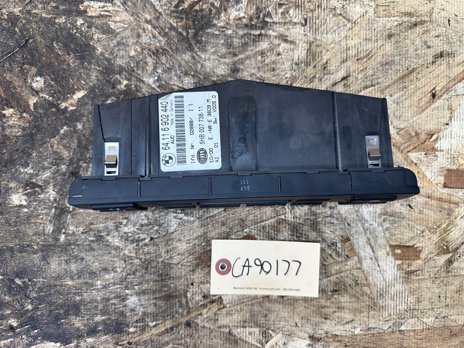 BMW 1997-2006 E46 323i CLIMATE CONTROL HEATER AC CONTROL PANEL OEM 6902440