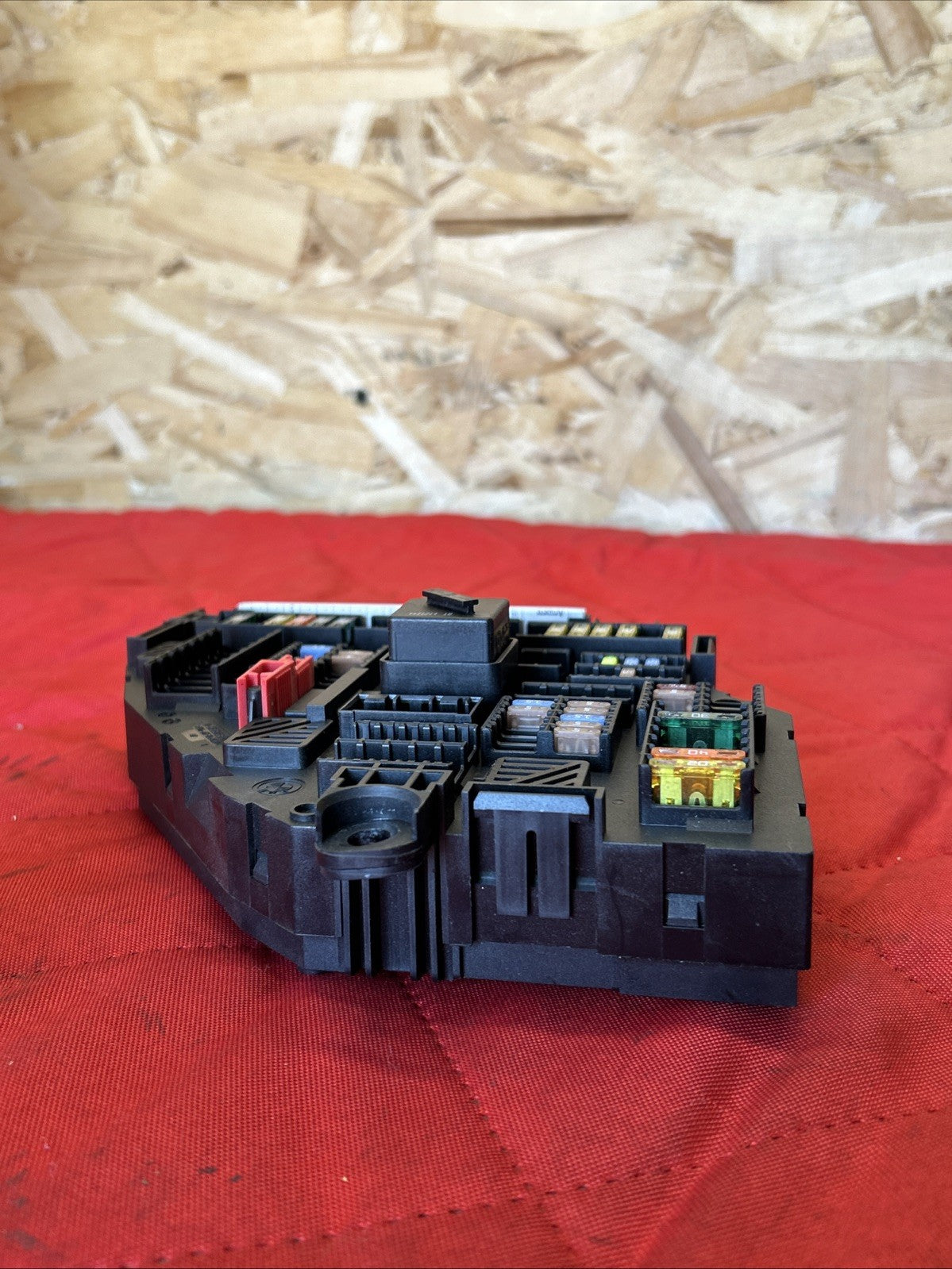 BMW 2011-2017 F25 X3 REAR TRUNK FUSE JUNCTION BOX OEM 9210859