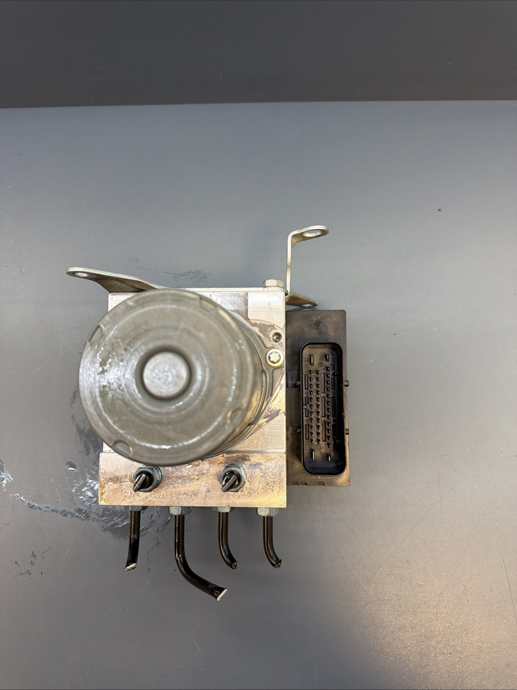 BMW 06-11 E90 ABS ANTI LOCK BRAKE PUMP+CONTROL MODULE OEM 6780161