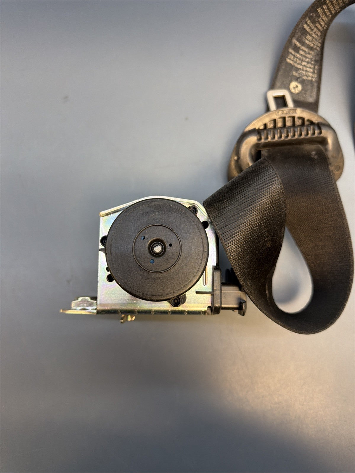2006-2010 BMW E63 650I PASSENEGR RIGHT SIDE SEATBELT RETRACTOR OEM 603404400