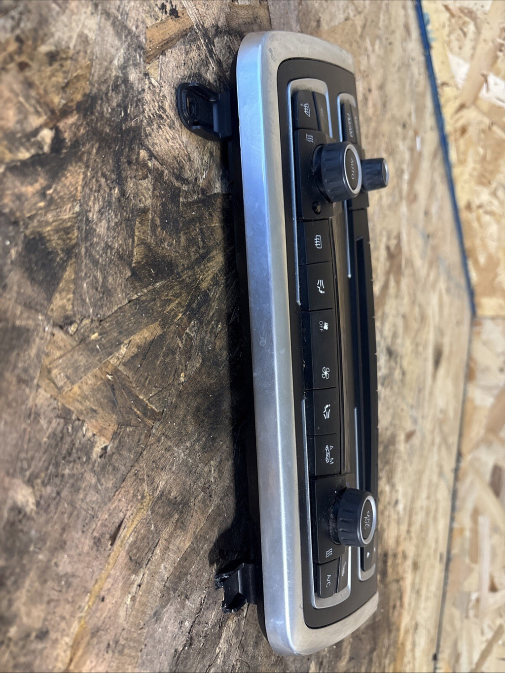 2012 - 2018 BMW F30 F32 F36 F80 Climate Control Radio Control Panel Oem