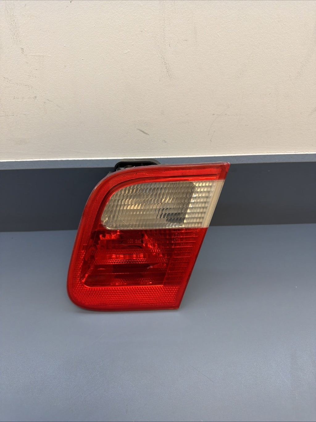 2000-2001 BMW E46 328 Right Passenger RH Side Inner Tail Light Oem SEDAN 8364924