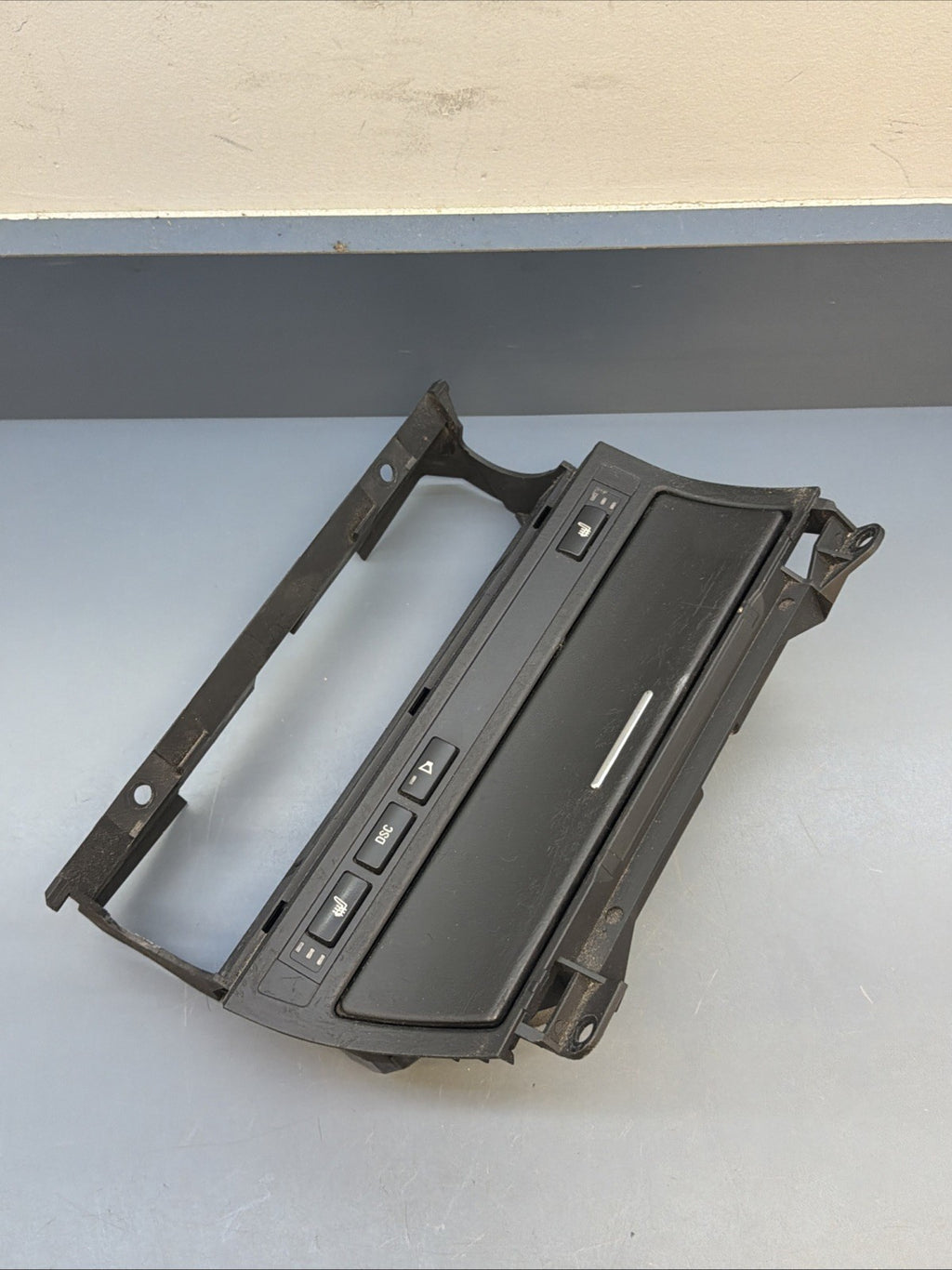 01-06 BMW E46 3-SERIES DASH CENTER CONSOLE ASH TRAY 8268887 OEM