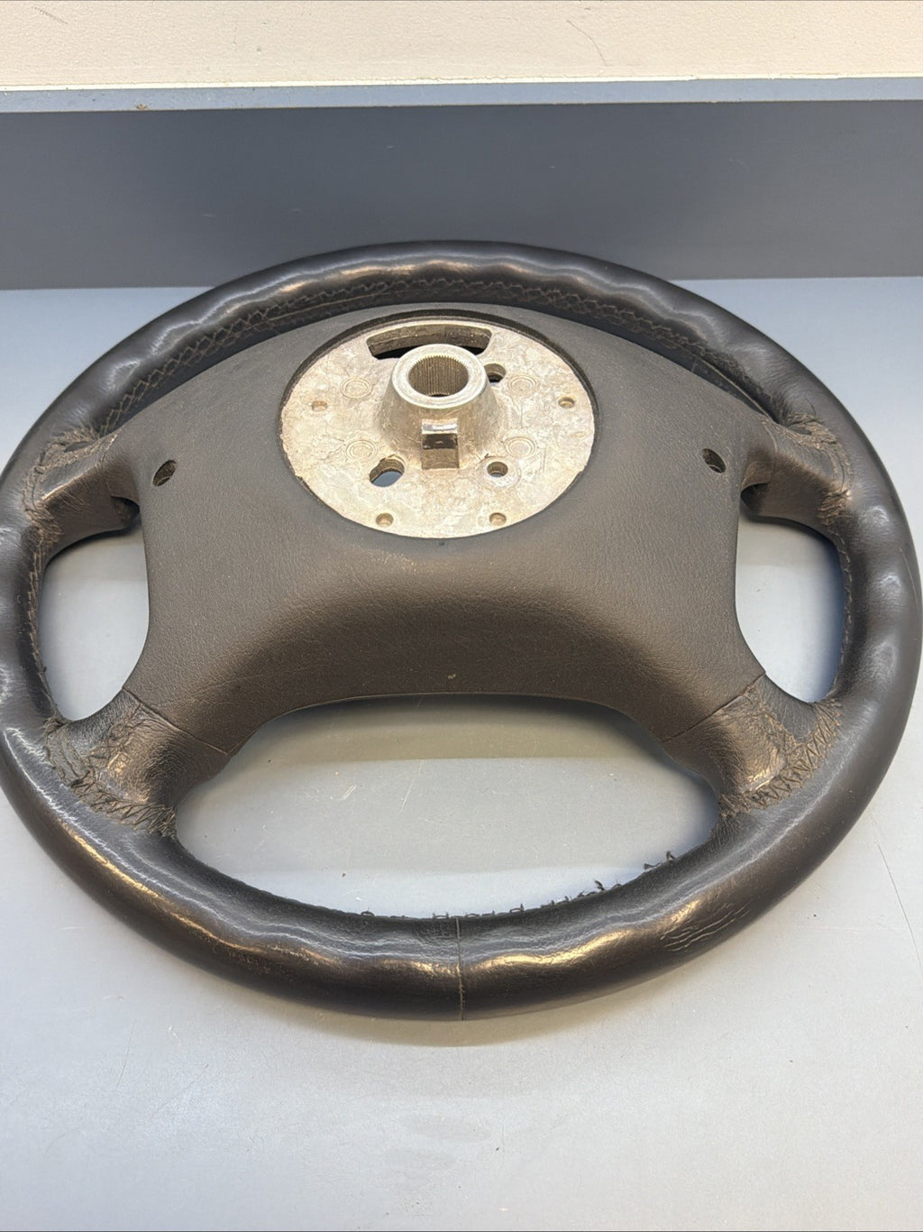 99-03 BMW E39 525i 530i 540i 4 Spoke Steering Wheel Black Leather 6753738 *NOTE*