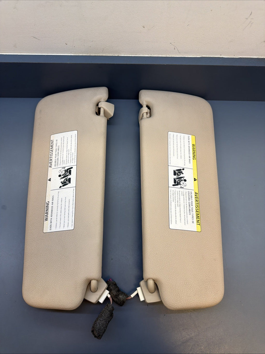 2013 BMW F10 Left And Right Driver Passenger Sun Visor Set OEM 6905983 BEIGE