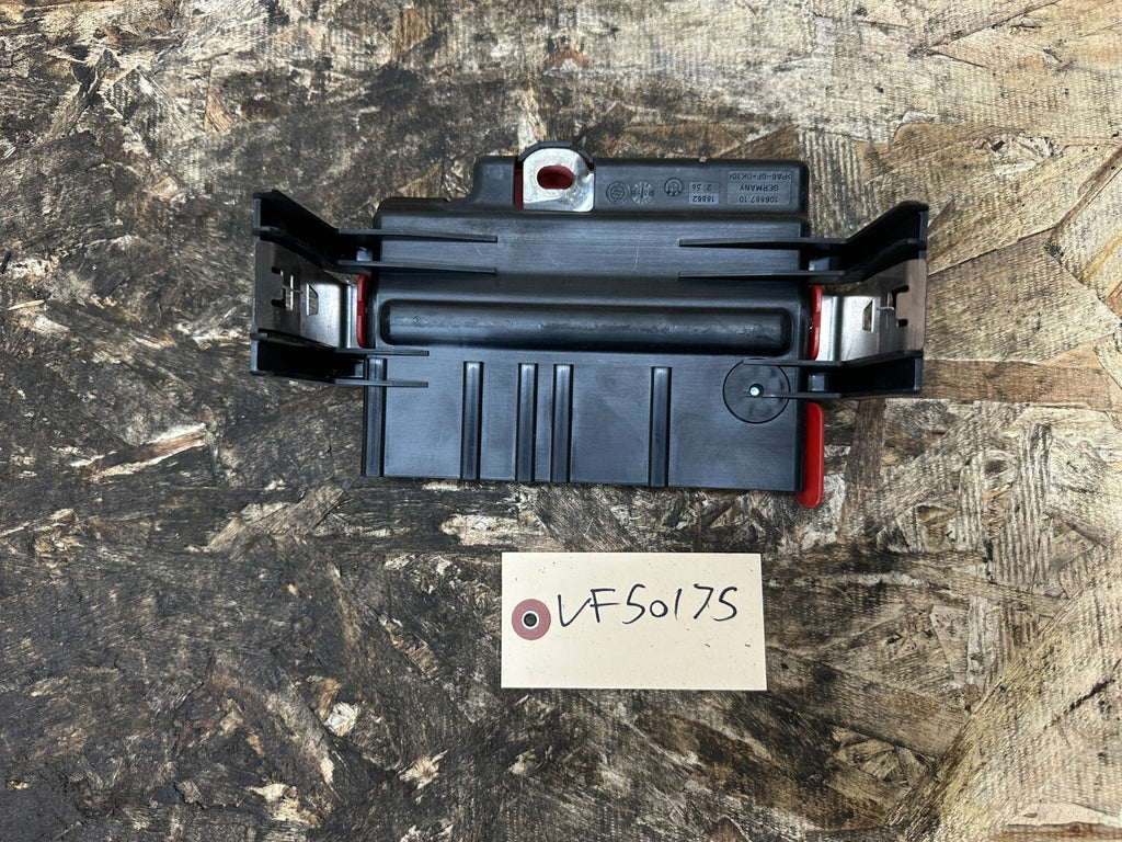 BMW 1 3 X1 SERIES E8X E9X POSITIVE POWER DISTRIBUTION BOX OEM 6942912