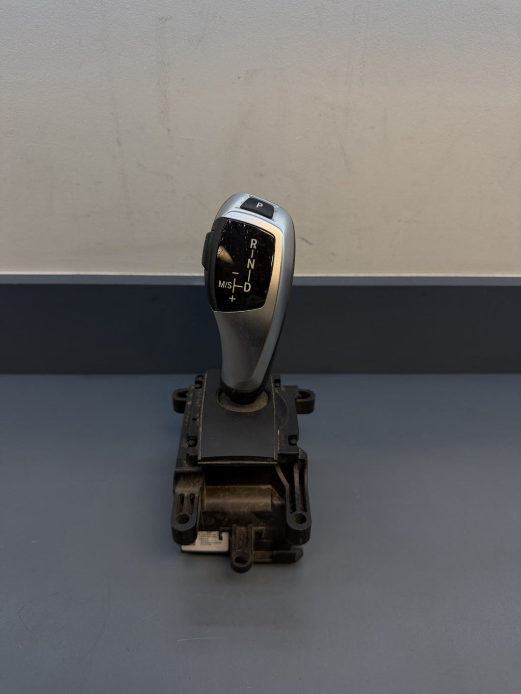 2011 - 2012 BMW X3 F25 TRANSMISSION GEAR SHIFT LEVER KNOB HANDLE OEM 9253077