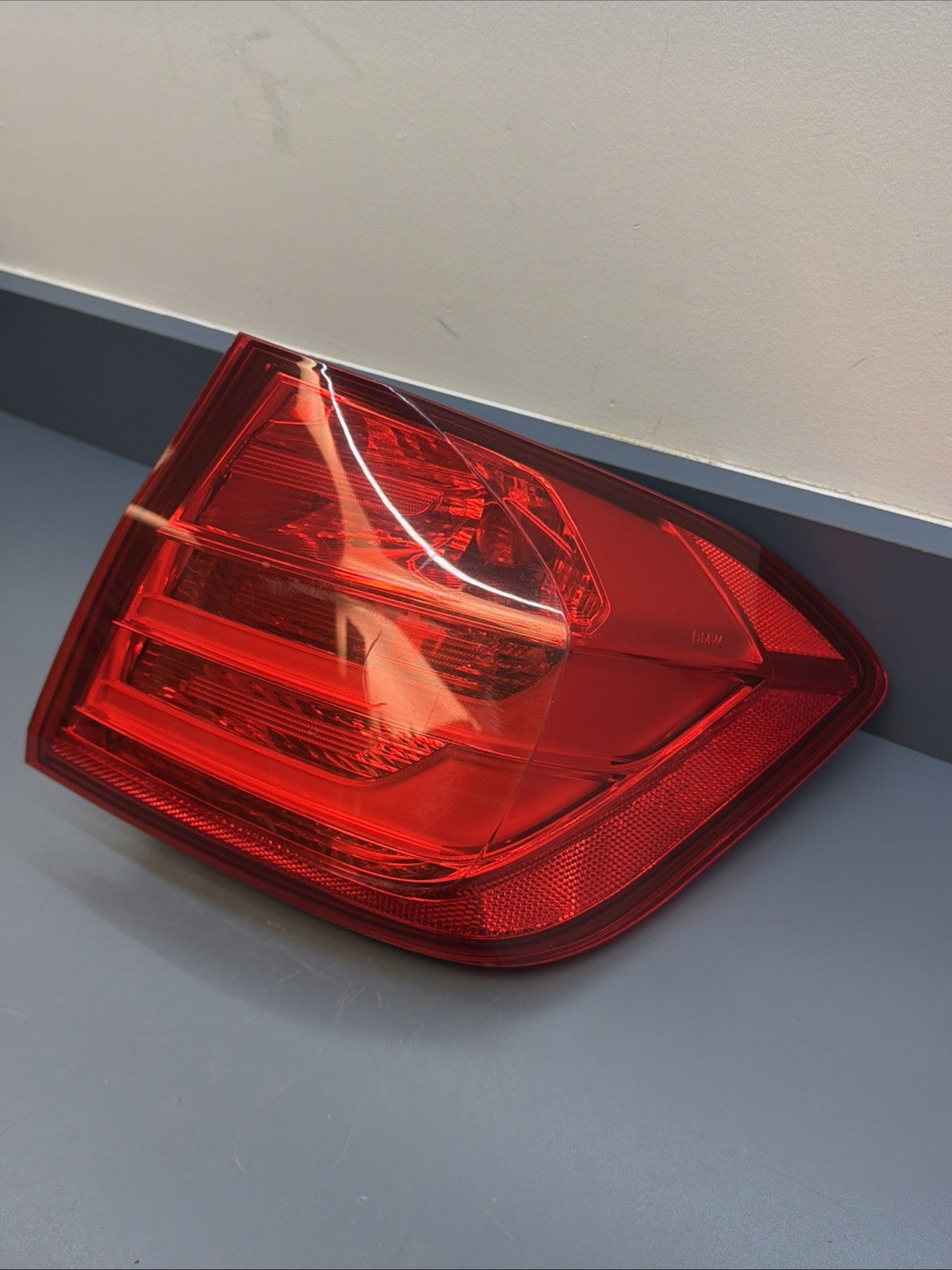 2011-2015 BMW 328IX F30 REAR RIGHT SIDE OUTER TAILLIGHT LIGHT LAMP 7372786 OEM