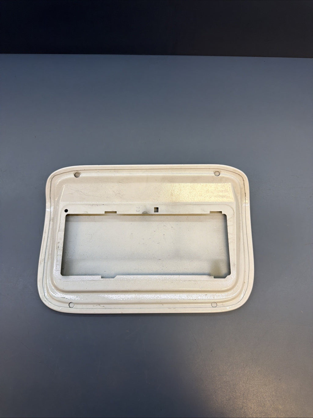 2011-15 535I 550I 528I F10 BMW Fuel Gas Door Lid Cover White OEM Genuine  720434