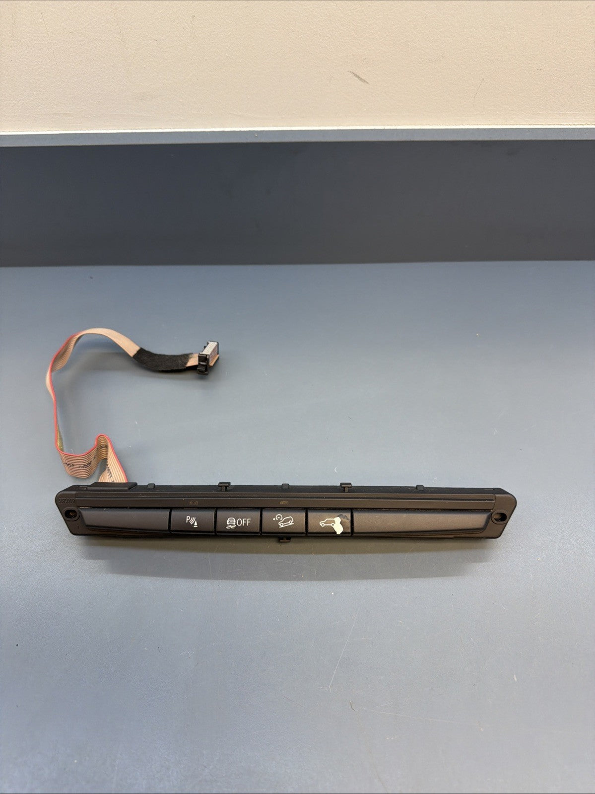 2012 BMW X5 (E70) TRACTION CONTROL PDC HILL DESCENT TRUNK SWITCH PANEL 9208218