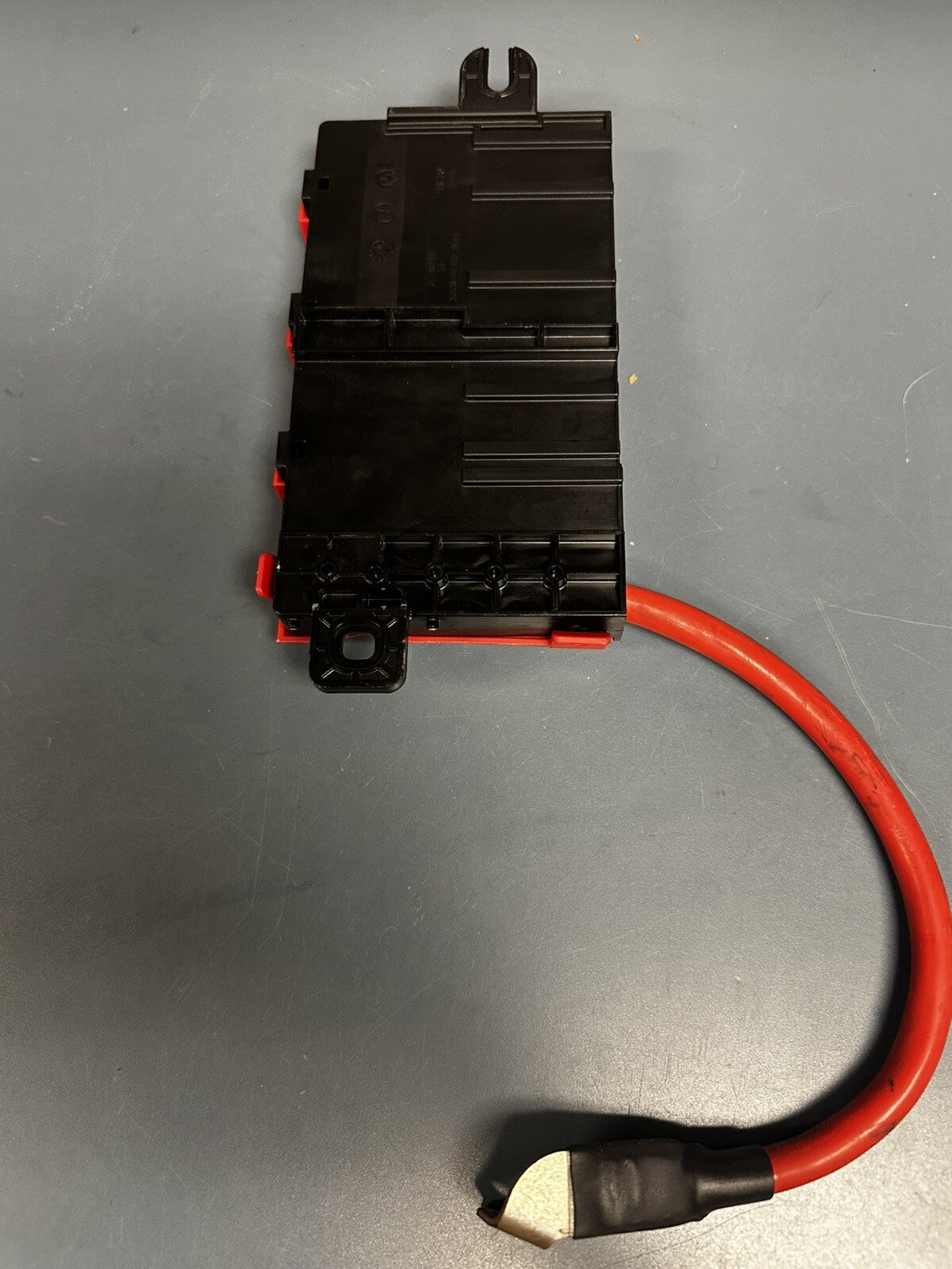 12-20 BMW F30 F32 328 BATTERY POWER DISTRIBUTION JUNCTION FUSE BOX OEM 922775204