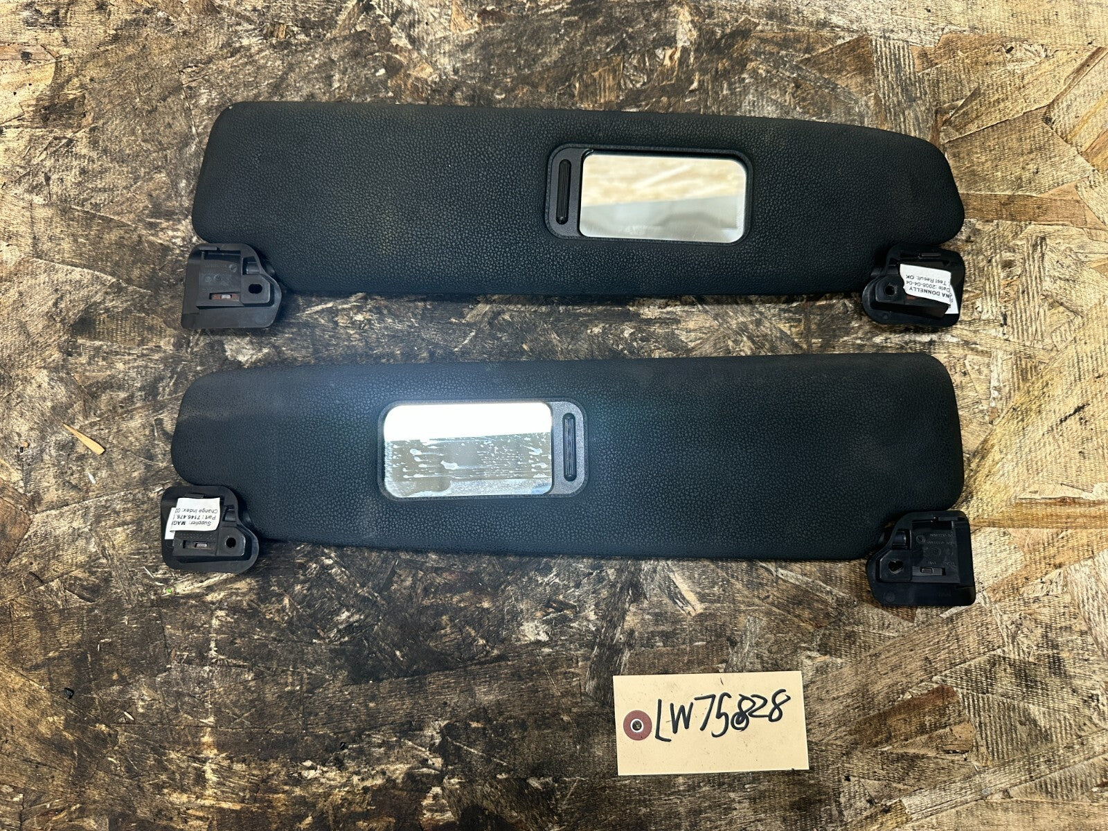 BMW 2002-2008 E85 E86 Z4 BLACK SUN VISOR SET 2PC OEM 7146476+7146475