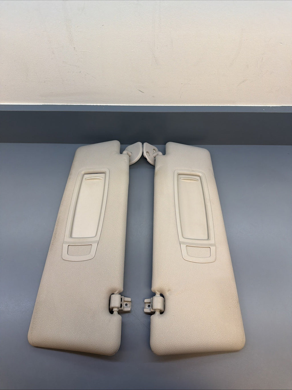 2007-2013 BMW E70 X5 X5M Front Left Right Interior Sun Visor Grey Pair Set