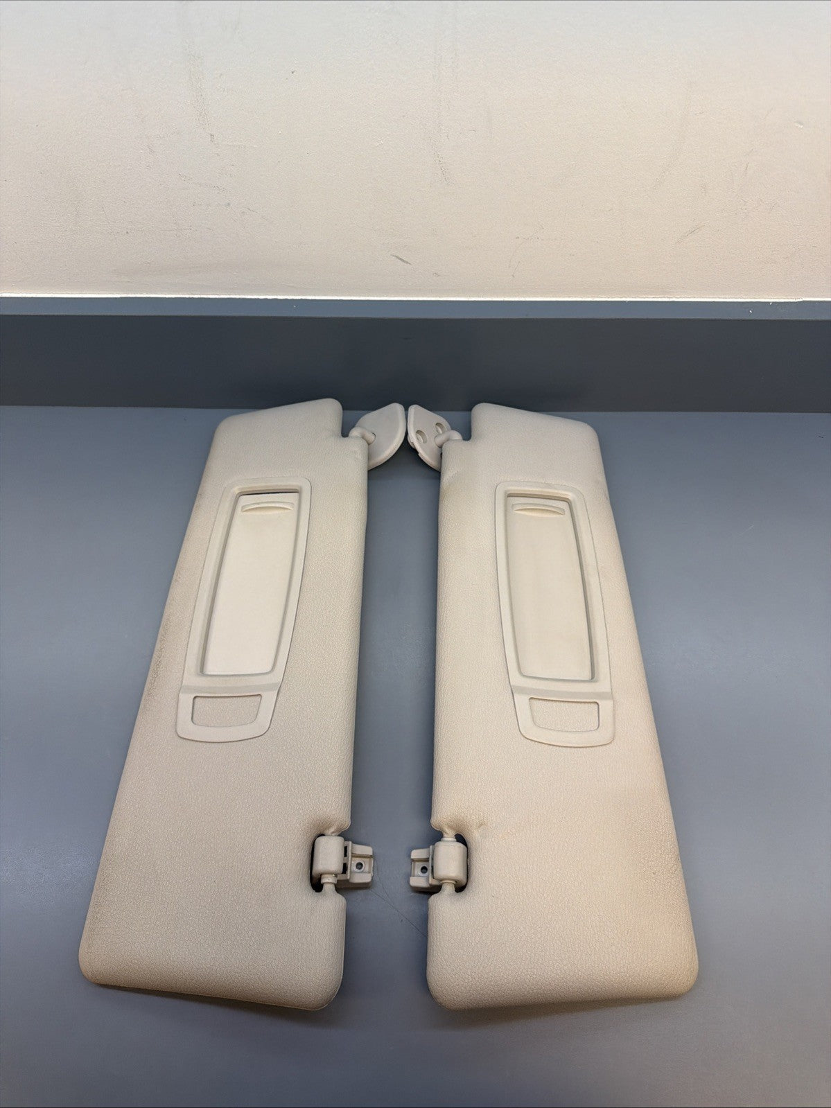 2007-2013 BMW E70 X5 X5M Front Left Right Interior Sun Visor Grey Pair Set