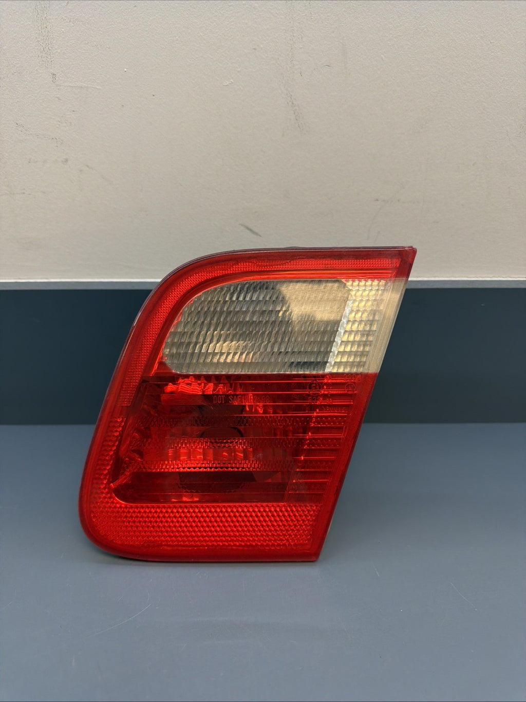 2000-2001 BMW E46 328 Right Passenger RH Side Inner Tail Light Oem SEDAN 8364924