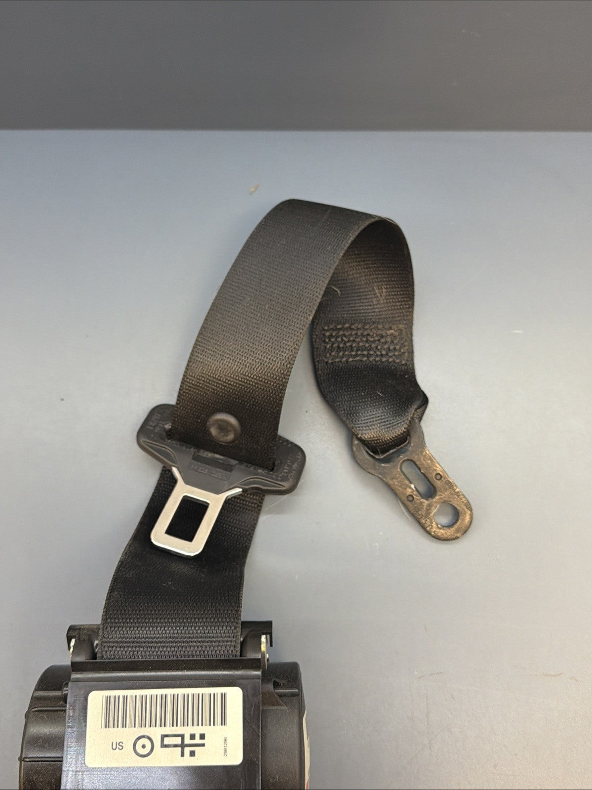 OEM Rear Right Or Left Seatbelt FOR 2012 2013 2014 2015 BMW X1 E84 608201000D