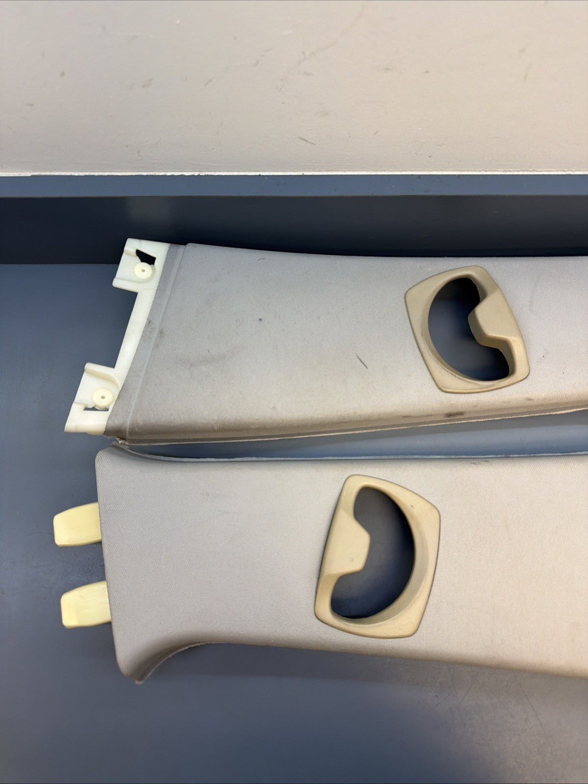 07-11 BMW E90 SEDAN B PILLAR SEAT BELT COVER TRIM LEFT RIGHT 7058335 7058336