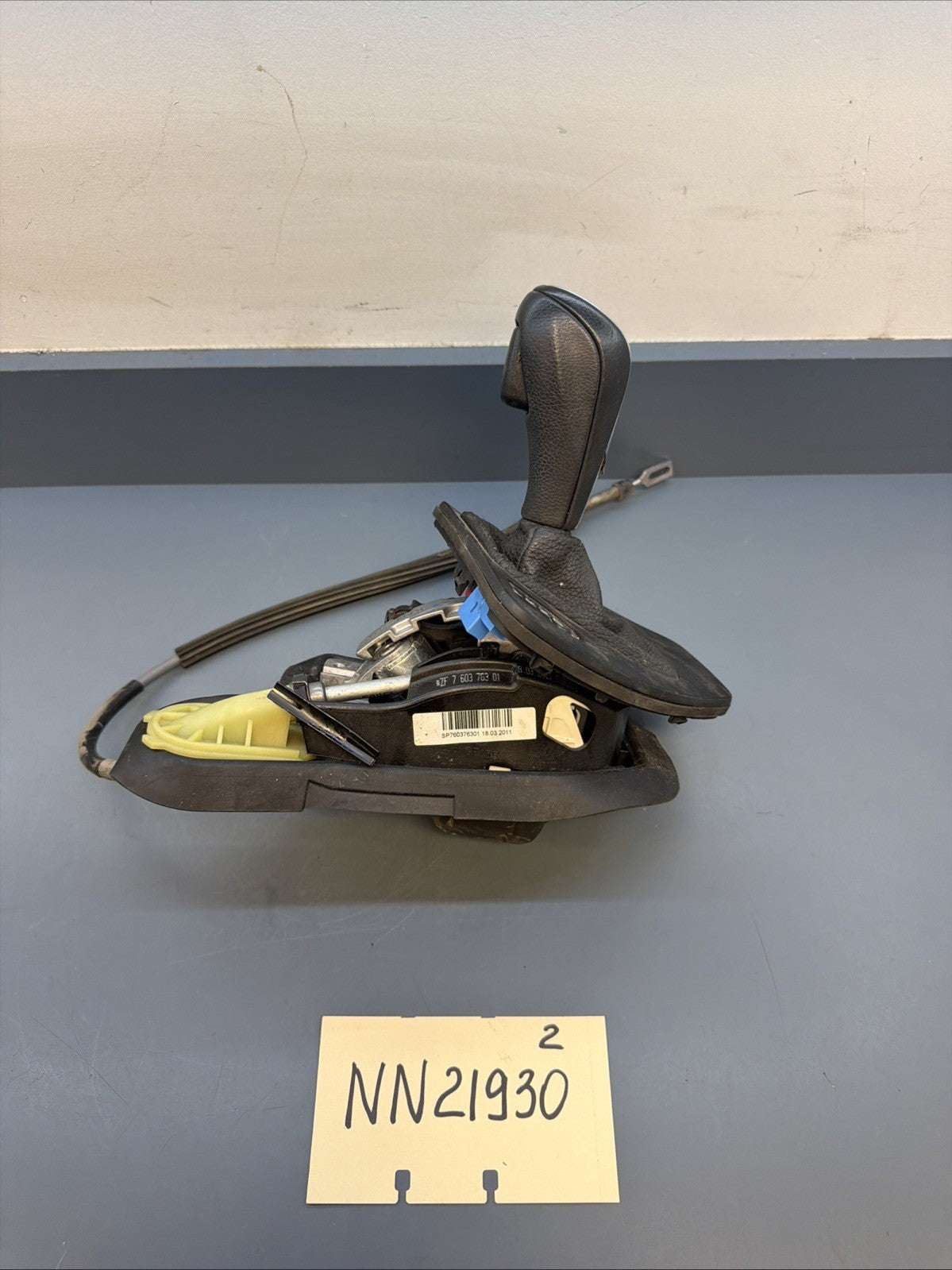 BMW 2006-2013 E90 E92 AUTOMATIC TRANSMISSION GEAR SELECTOR/SHIFTER OEM 7603763