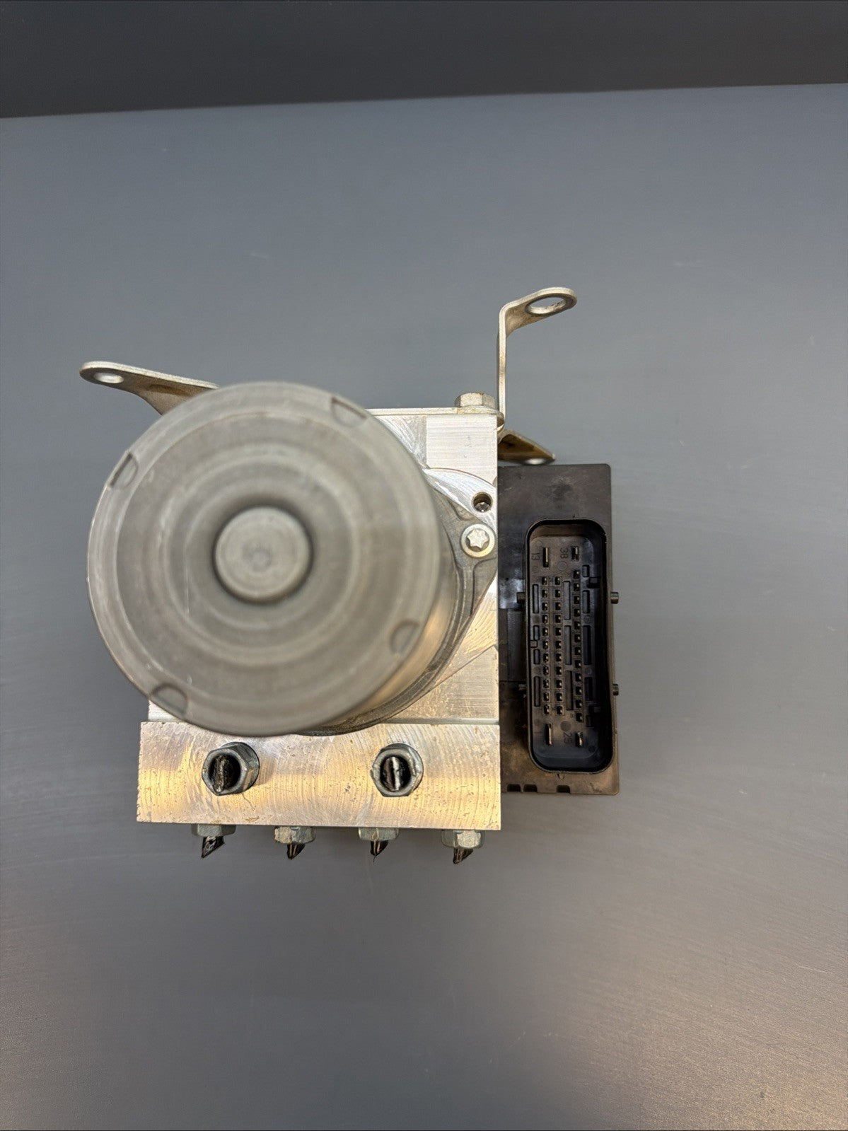 OEM 2012-15 BMW X1 Series E84 Hydraulic Unit ABS DXC Pump Module 6860216 6860217
