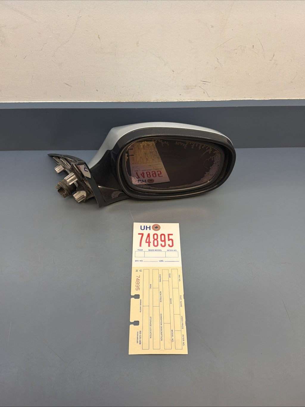 2011 - 2013 BMW E88 FRONT RIGHT PASSENGER SIDE VIEW MIRROR OEM 7208145 Silver