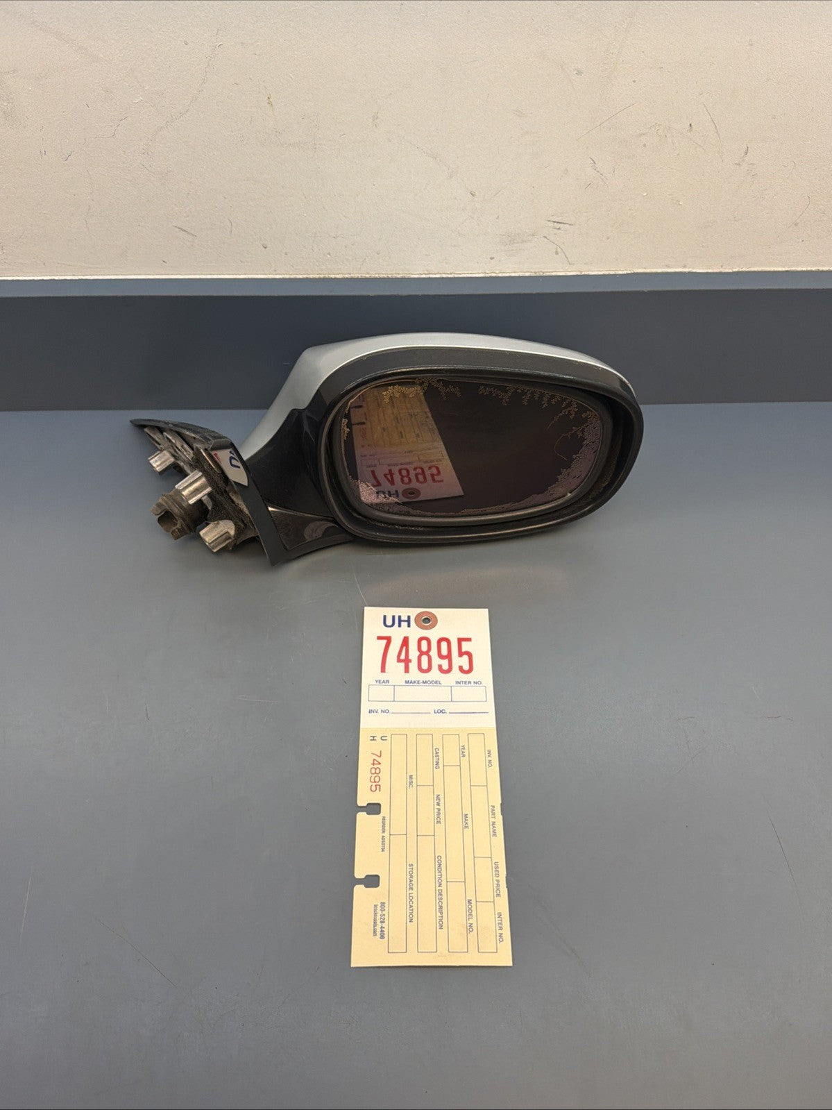 2011 - 2013 BMW E88 FRONT RIGHT PASSENGER SIDE VIEW MIRROR OEM 7208145 Silver
