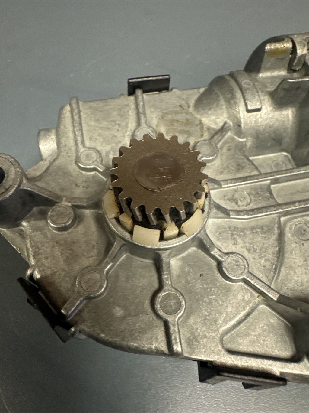 BMW E46 Sunroof Motor Sliding Roof Motor 8377163 OEM 99-06 323 325 328 330 M3