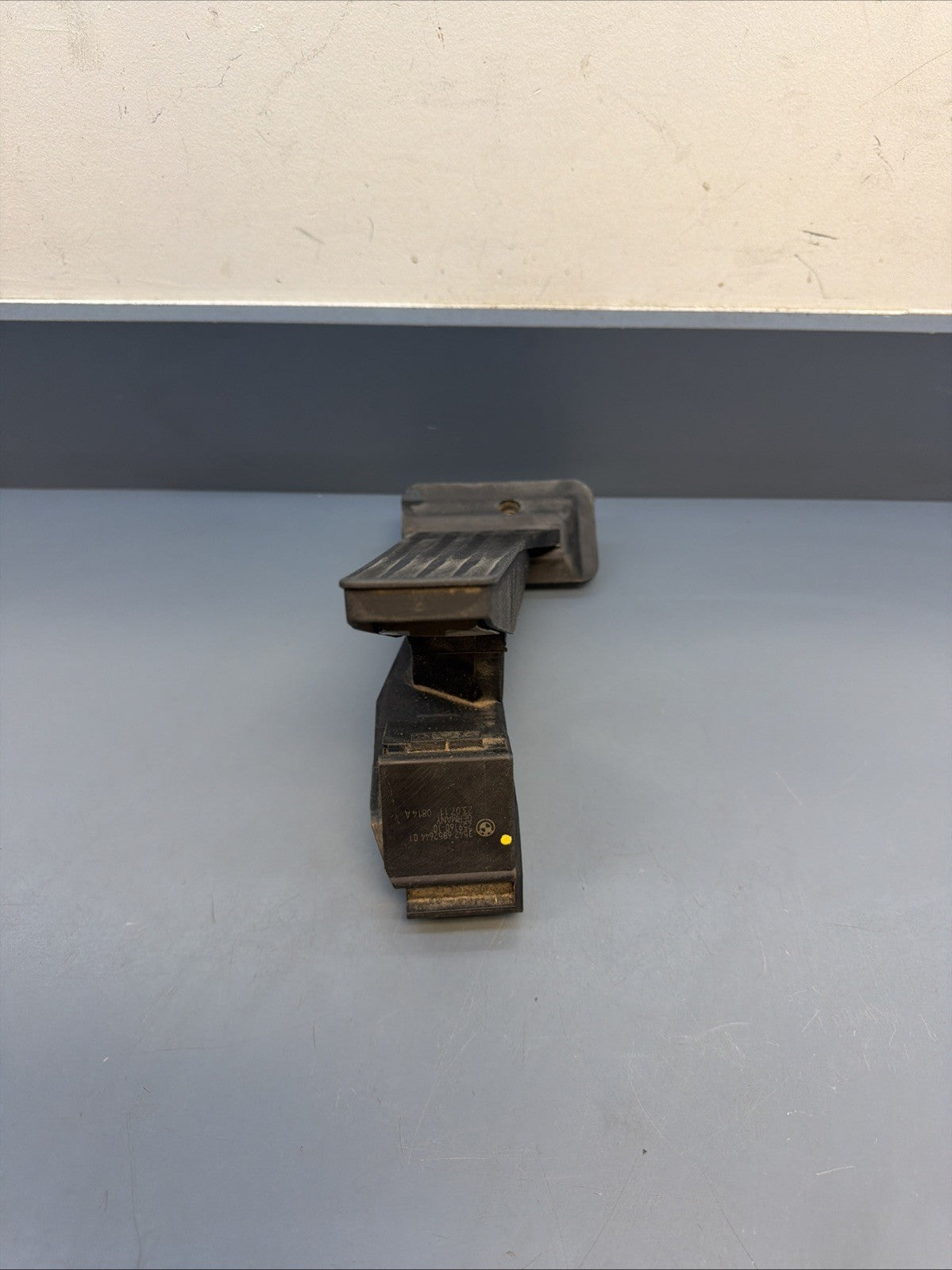 07-14 Bmw 328i 335i E90 E92 E93 Gas pedal Accelerator With Sensor OEM 6852644