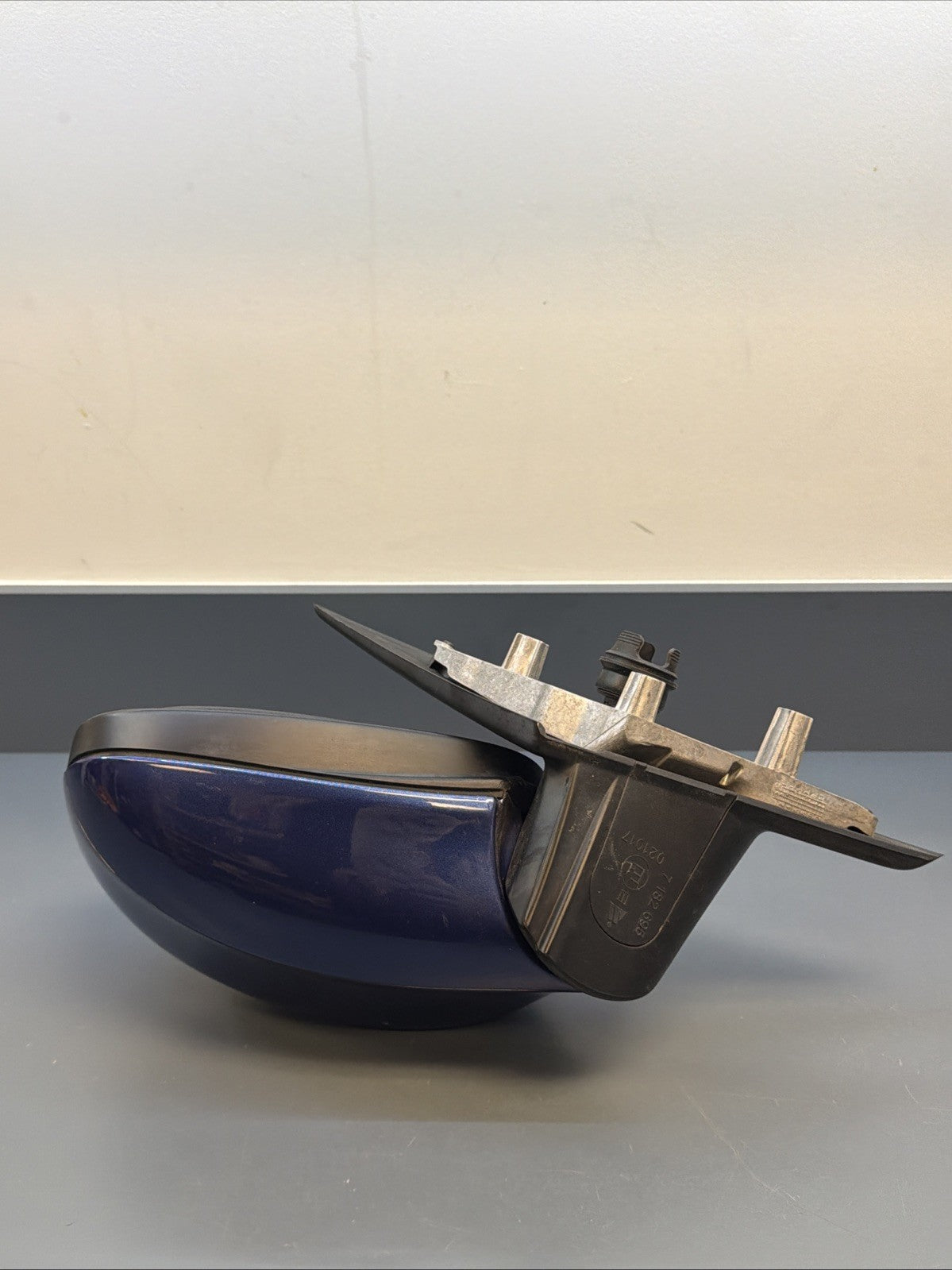 BMW 09-11 335xi E90 Right Mirror RH Power Fold LCI 7182695 RH OEM Blue