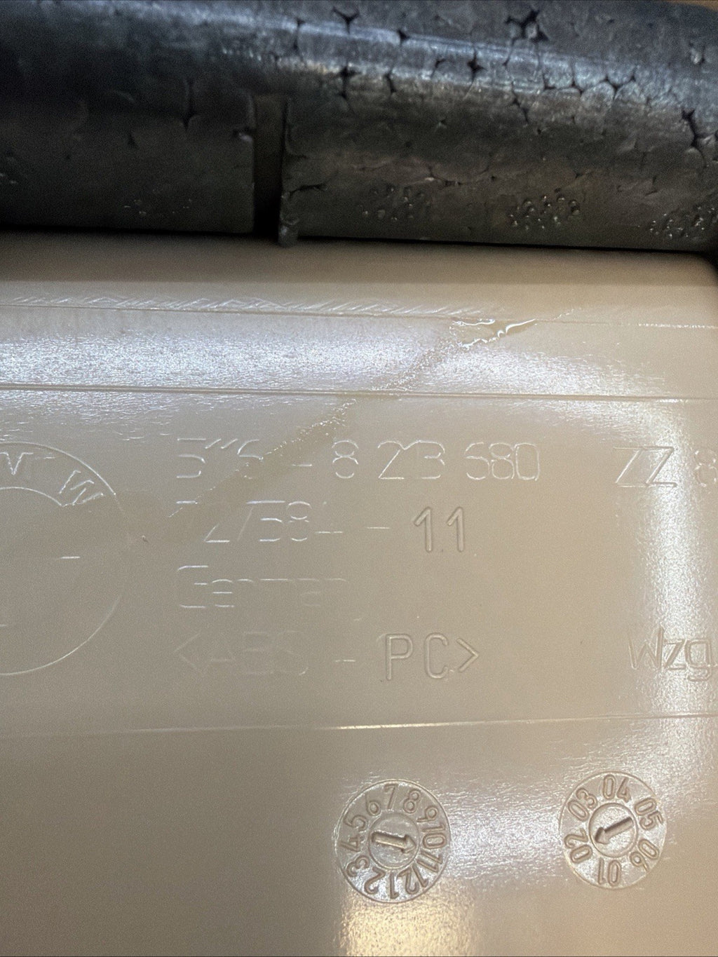98-06 BMW E46 3 Series Front Center Console Storage Trim Panel Beige 8213680