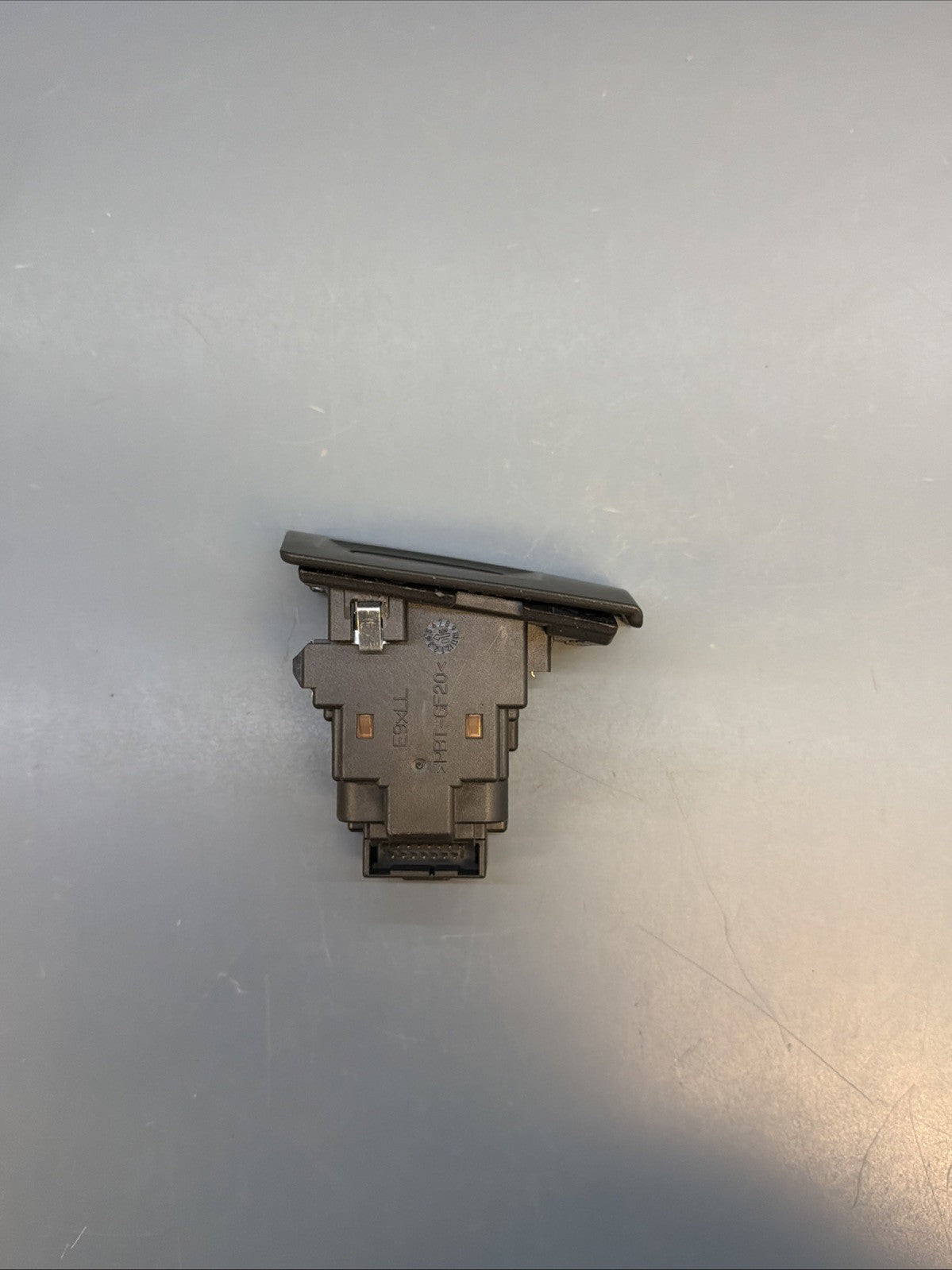 06-13 BMW E90 E92 E93 3 Series Ignition Module Switch Slot 6954719 Oem