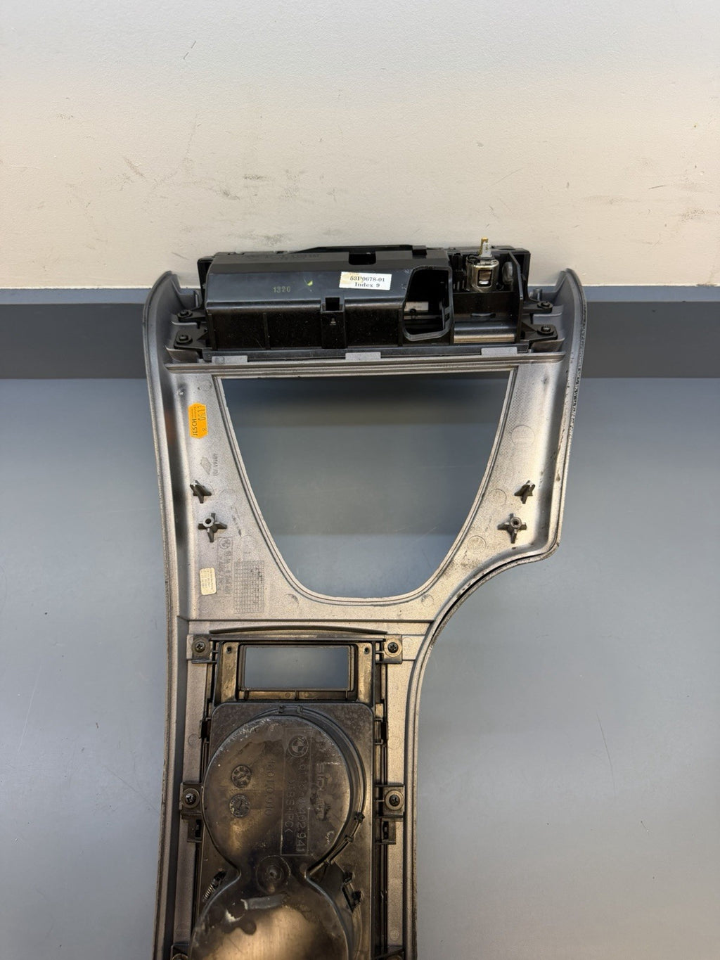 01-06 BMW X5 Dash Center Console TRIM w/ Ash Tray & Cup Holder 8402967