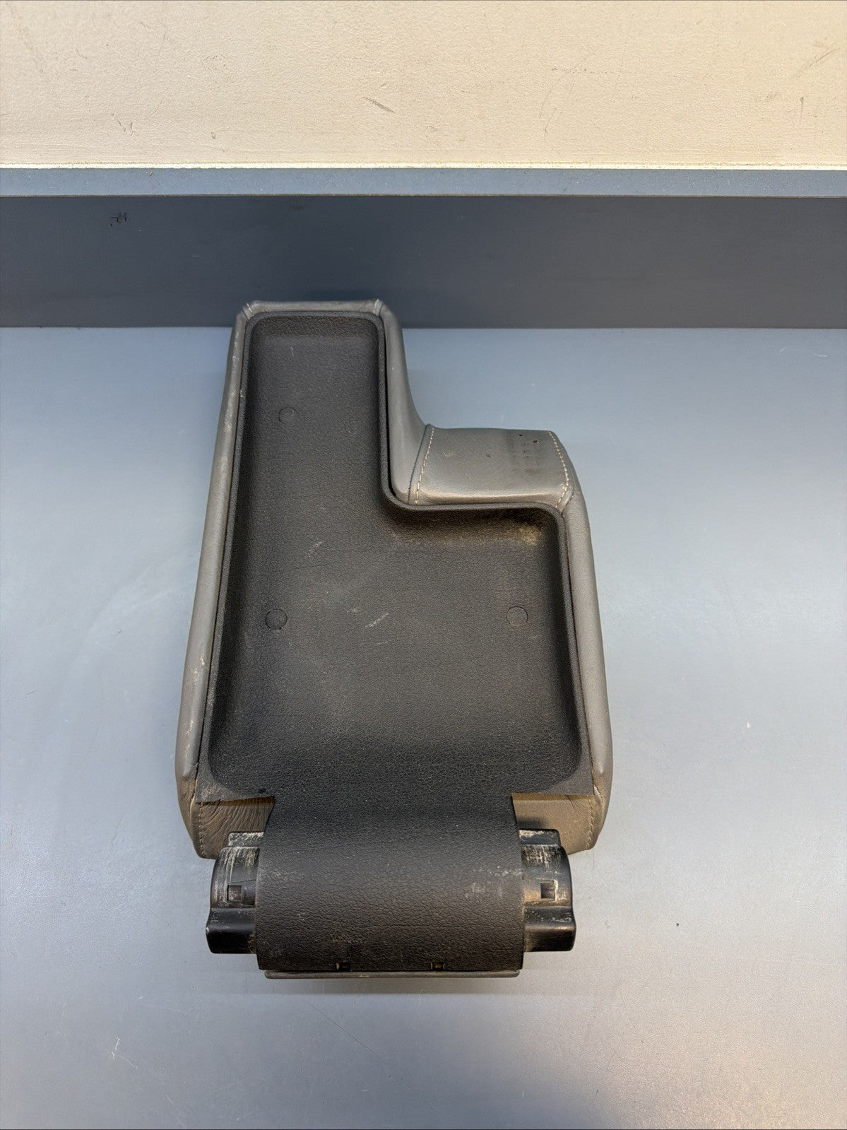 BMW E36 328I M3 323I 325I Front Center Console Armrest Leather OEM 51168204472