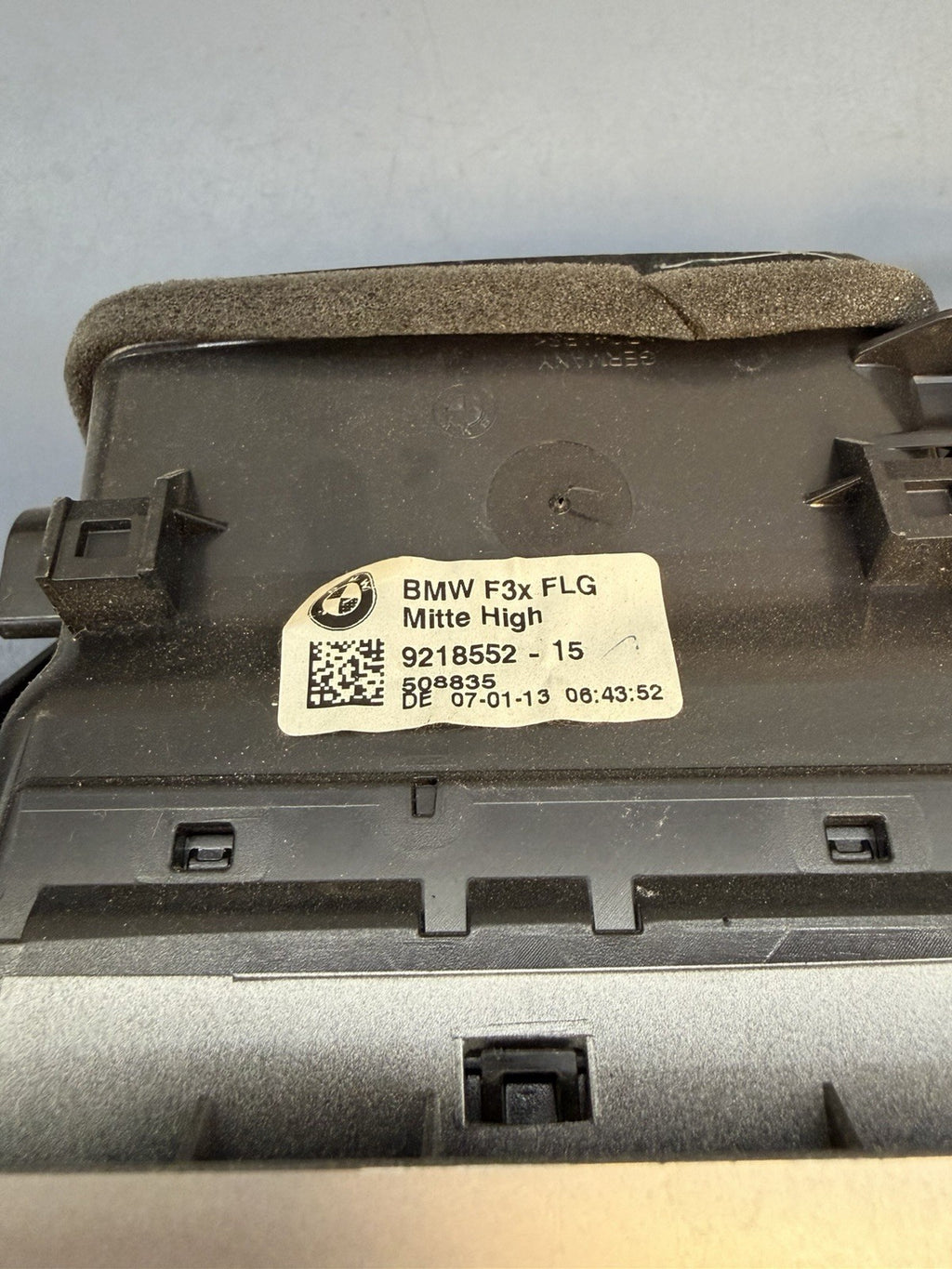 BMW F30 F31 F32 F33 F36 Center Dash Trim w/ Dual Air Vent OEM 9218552 9231206