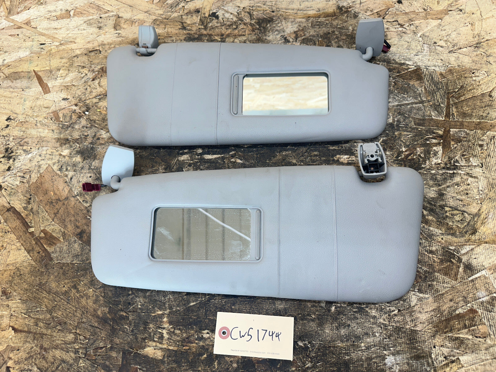 BMW 03-10 E60 5 SERIES LIGHT GRAY SUN VISOR OEM 7122862+7122861