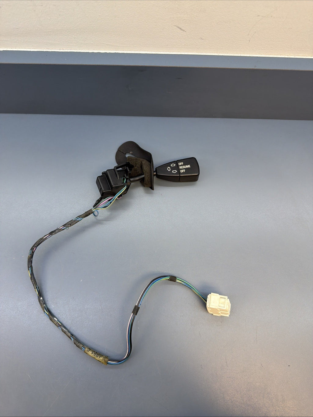 92-99 BMW E36 3-SERIES STEERING COLUMN CRUISE CONTROL SWITCH
