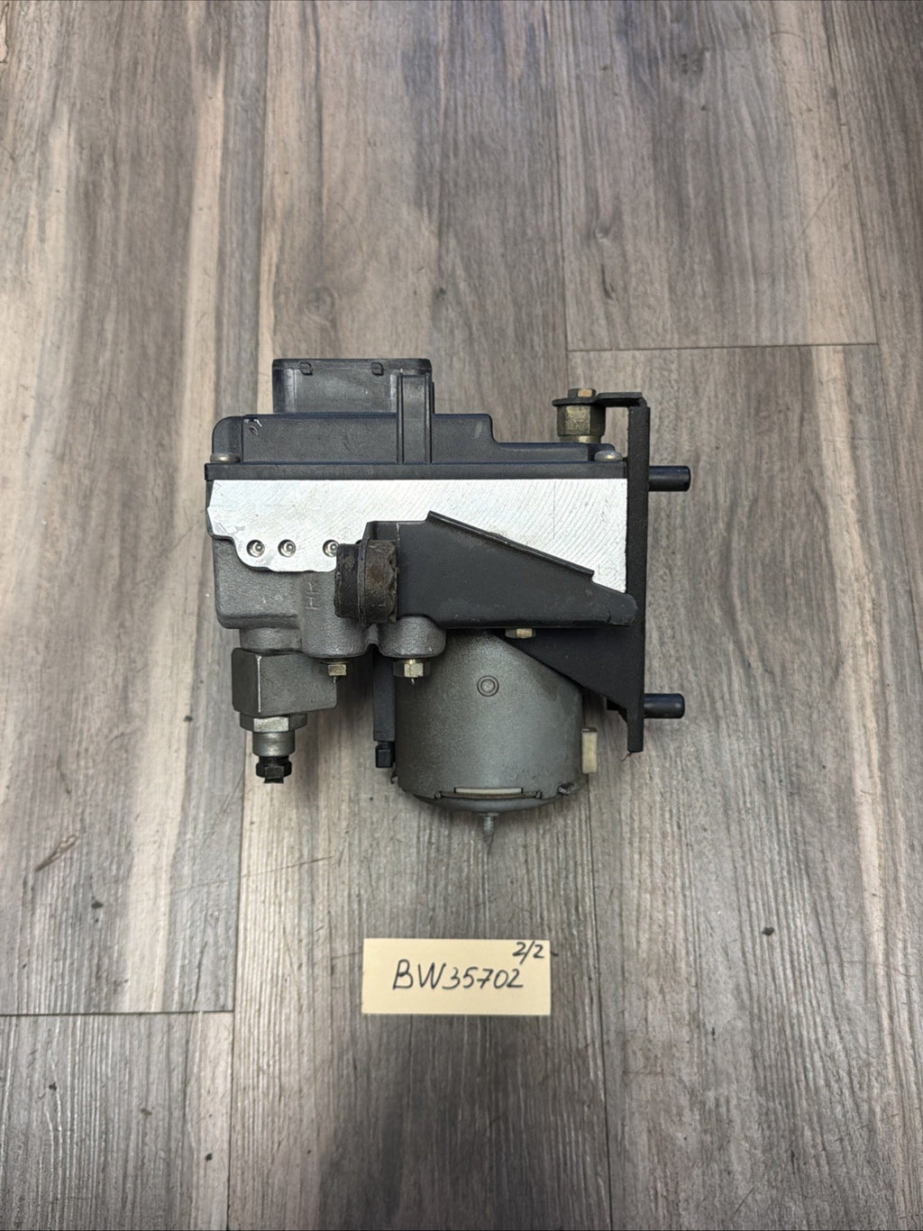 BMW 1996-2000 E39 5 SERIES ANTI LOCK BRAKE PUMP+CONTROL MODULE OEM 1090910