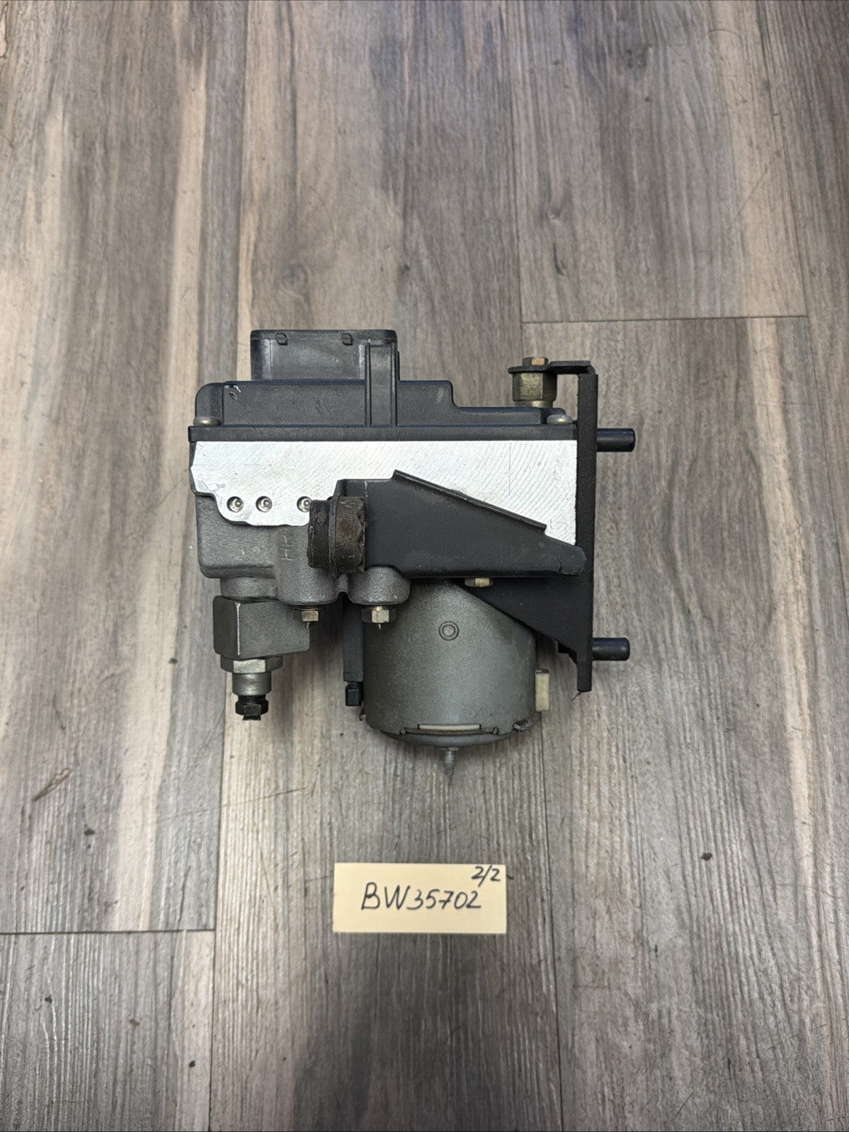 BMW 1996-2000 E39 5 SERIES ANTI LOCK BRAKE PUMP+CONTROL MODULE OEM 1090910