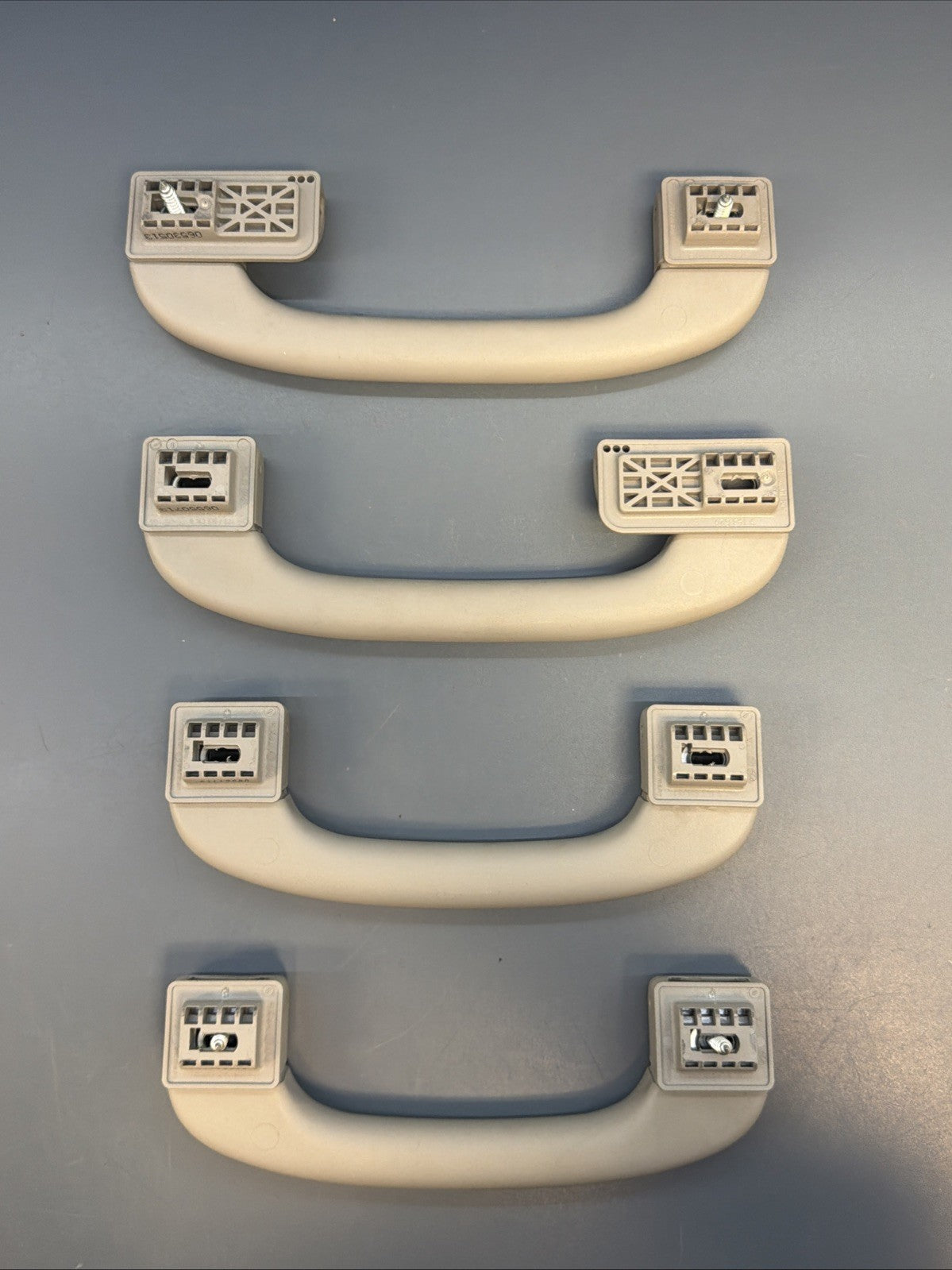 2011-2015 BMW X1 E84 INTERIOR ROOF GRAB HANDLES SET OF 4 GREY 9143530