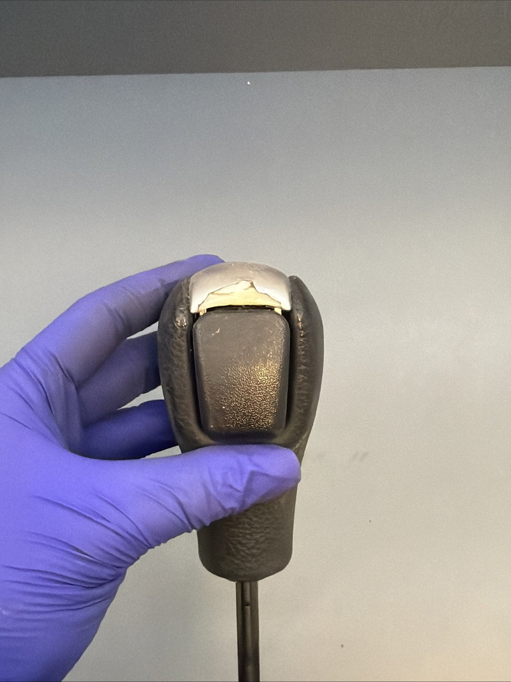 2006-2013 BMW E90 E92 328I 335I AUTOMATIC GEAR SHIFT KNOB SHIFTER OEM *NOTE*