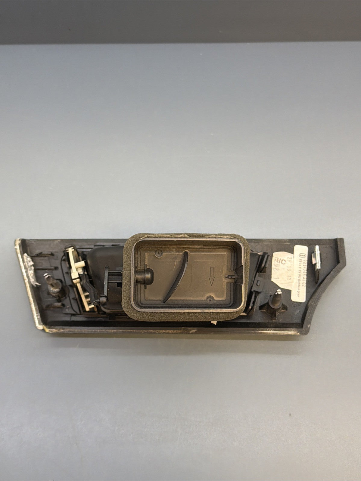 06-13 BMW E93 328i 335i Left Driver Side Dash Air Vent Flow Grill 9130459 OEM