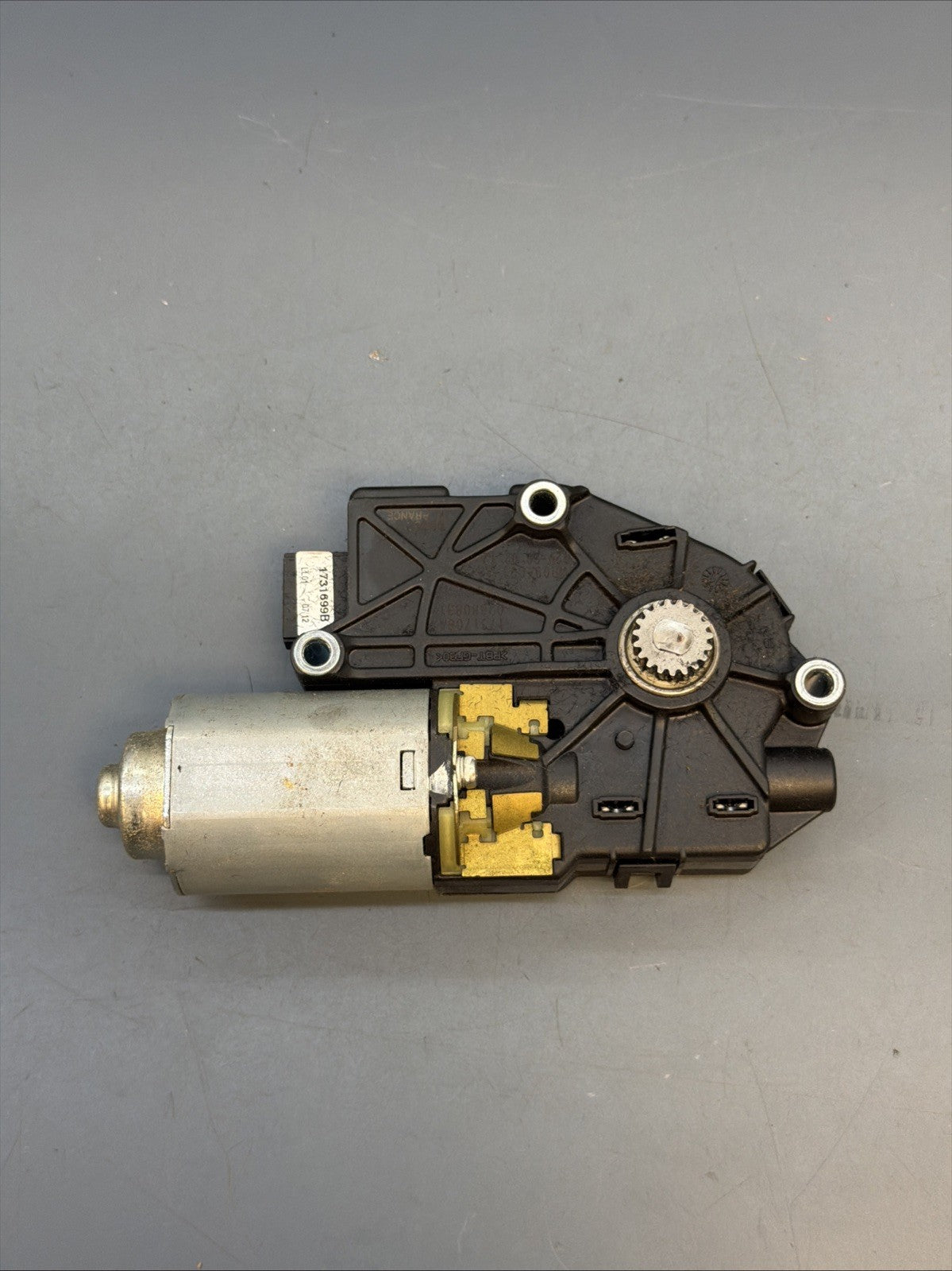 12-18 BMW 3-Series 320i 330i 340i 328i 335i F30 F31 Sun Roof Motor Drive 7316536