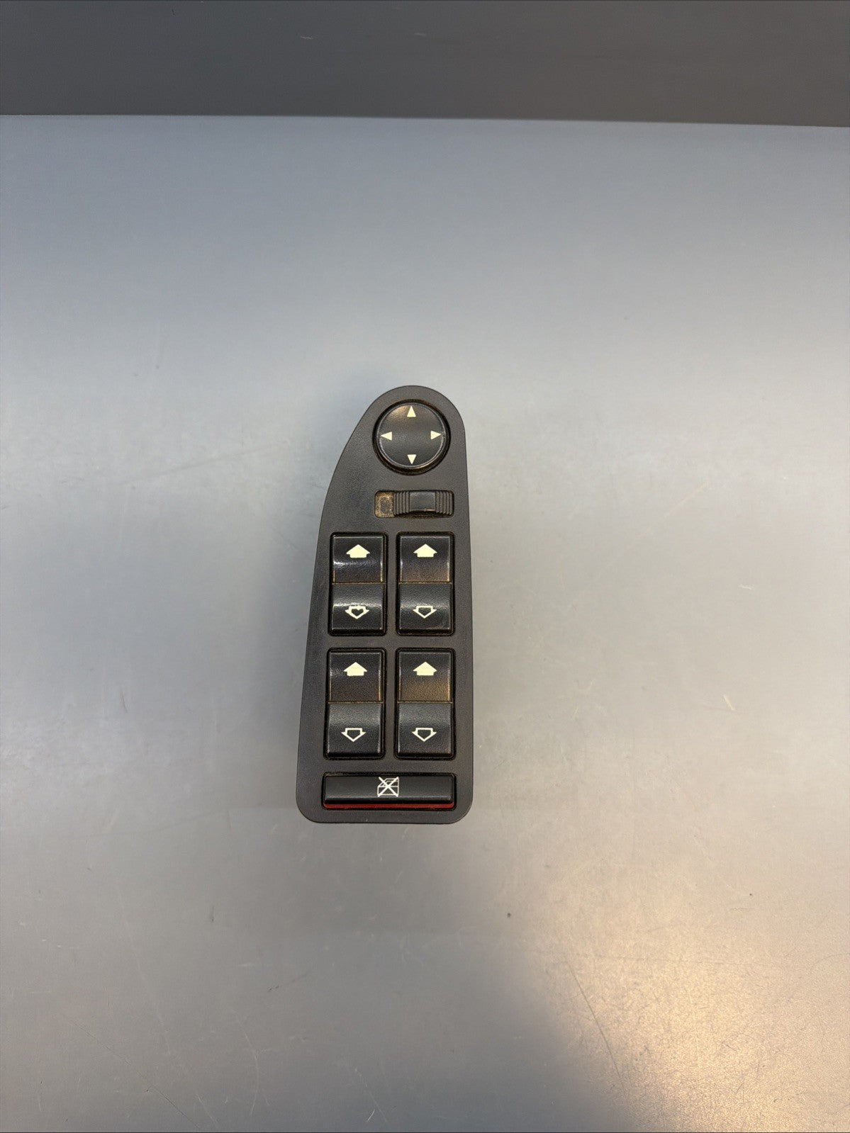 1997-03 5/7 Series MASTER WINDOW CONTROL SWITCH BMW E39 540i 530i 525i 6904306
