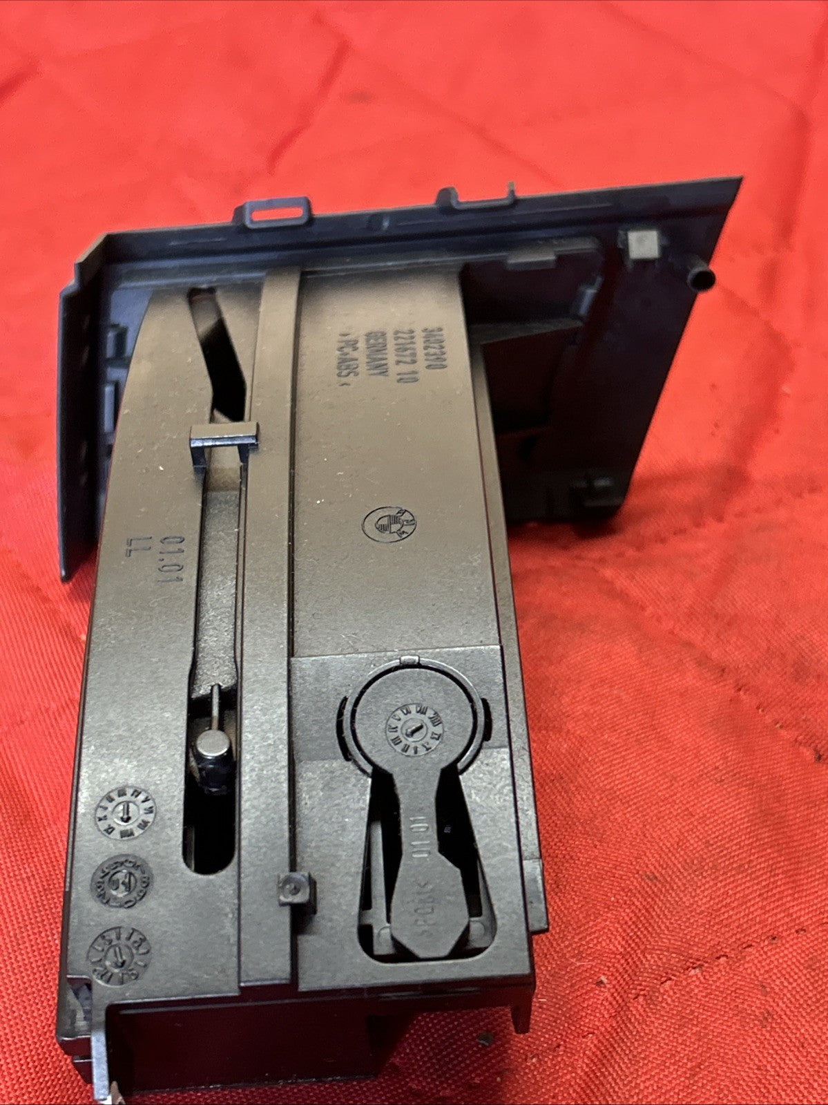 04-10 BMW X3 E83 Passenger Right Dash Pop Out Cup Drink Holder Assembly  3402390