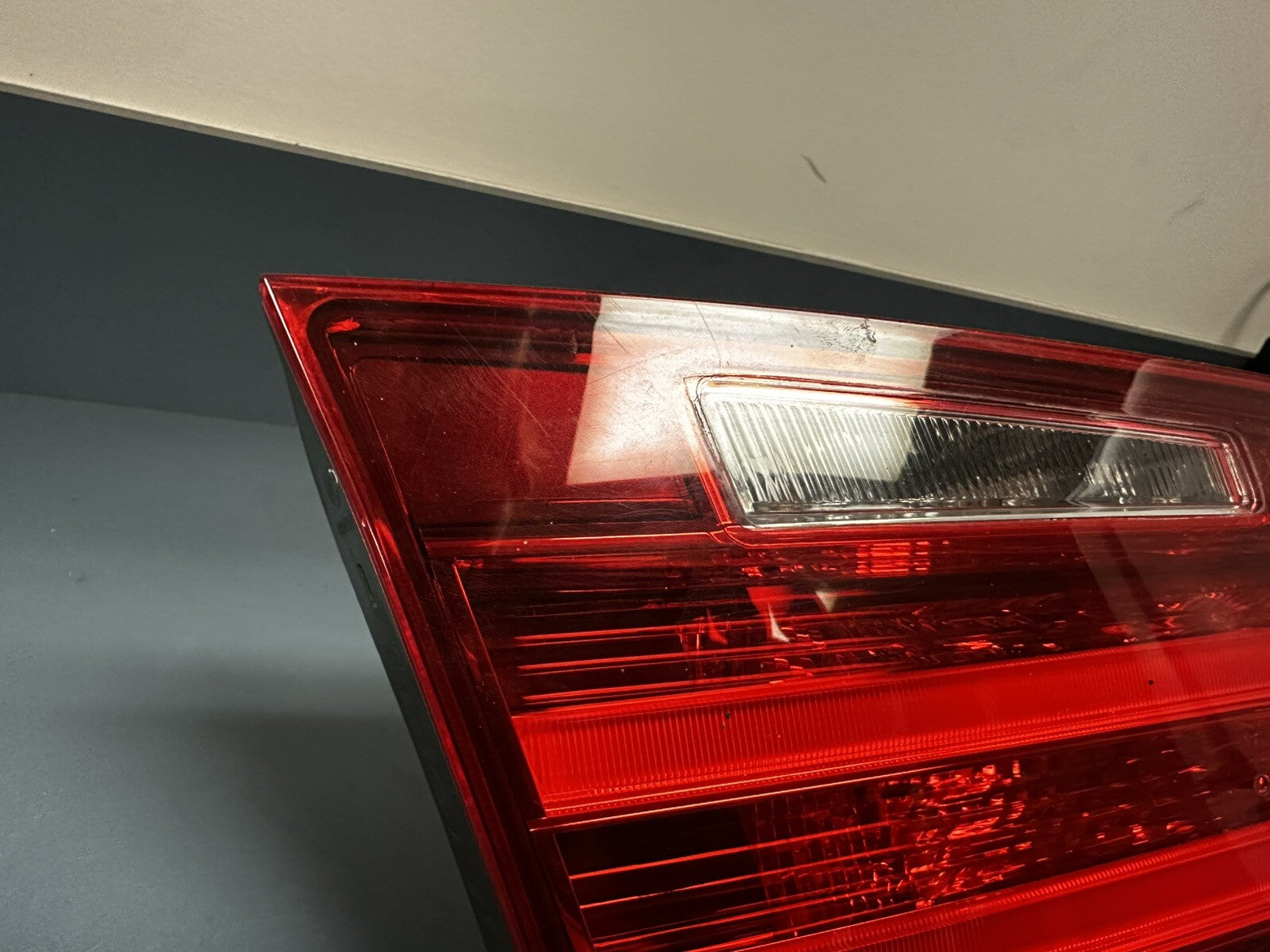 2012 - 2015 BMW F30 3-SERIES REAR INNER LEFT LED TAIL LIGHT LAMP 63217259915 OEM