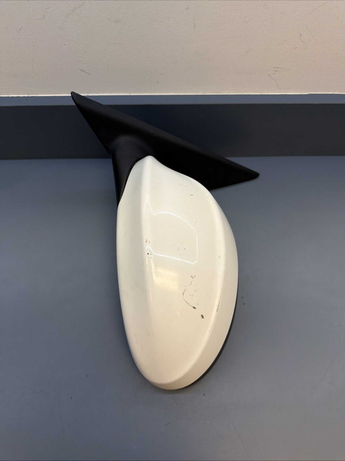06-08 BMW E90 E91 325i Front Left Driver Side Rear View Mirror OEM 010803