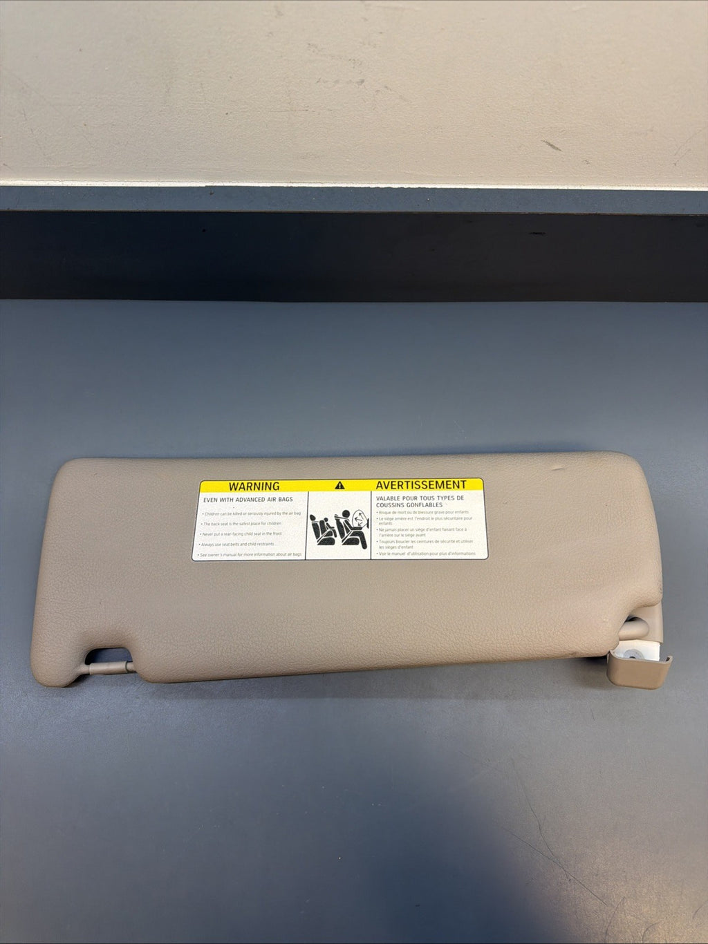BMW 3 4 SERIES F30 F31 F32 F36 FRONT SUN VISOR DRIVER RIGHT IN GREY 7322292