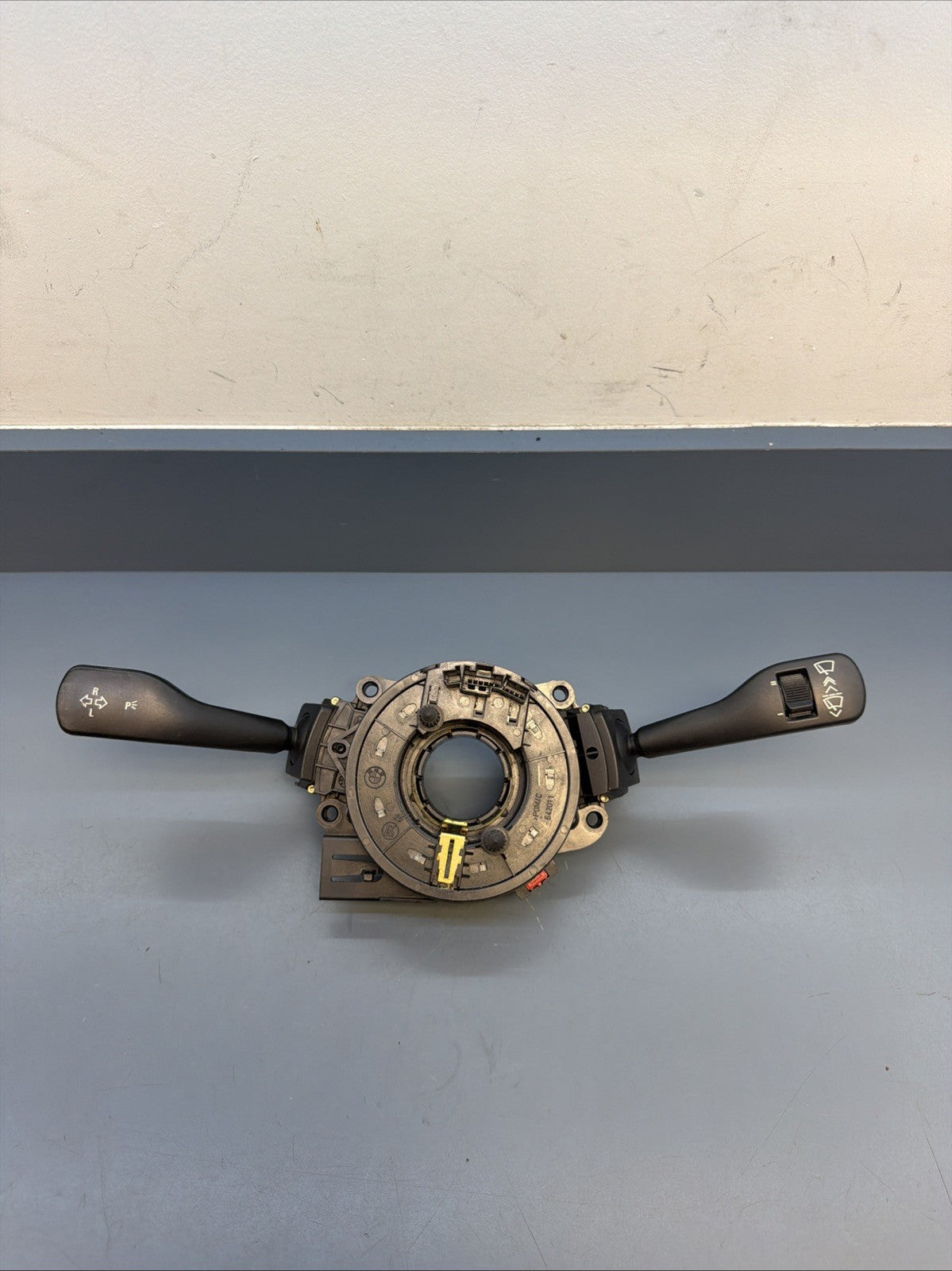 BMW E46 E39 E38 E83 E53 E85 Steering Column Switch Clock Spring Assy OEM 8376444
